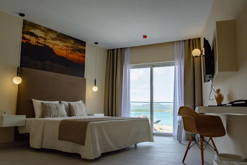 Double or Twin Sea View with Air Conditioning