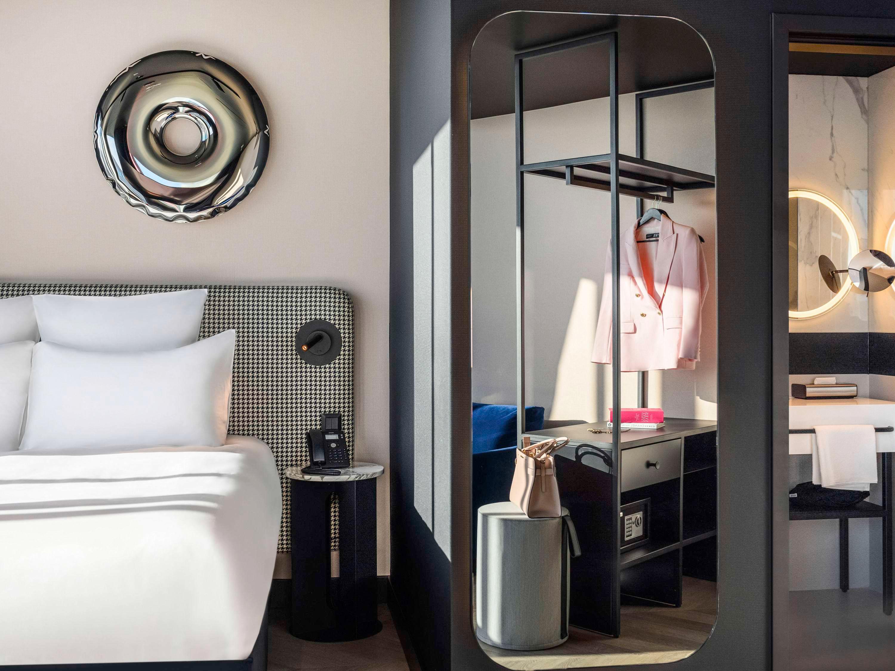 Double Queen Size Bed