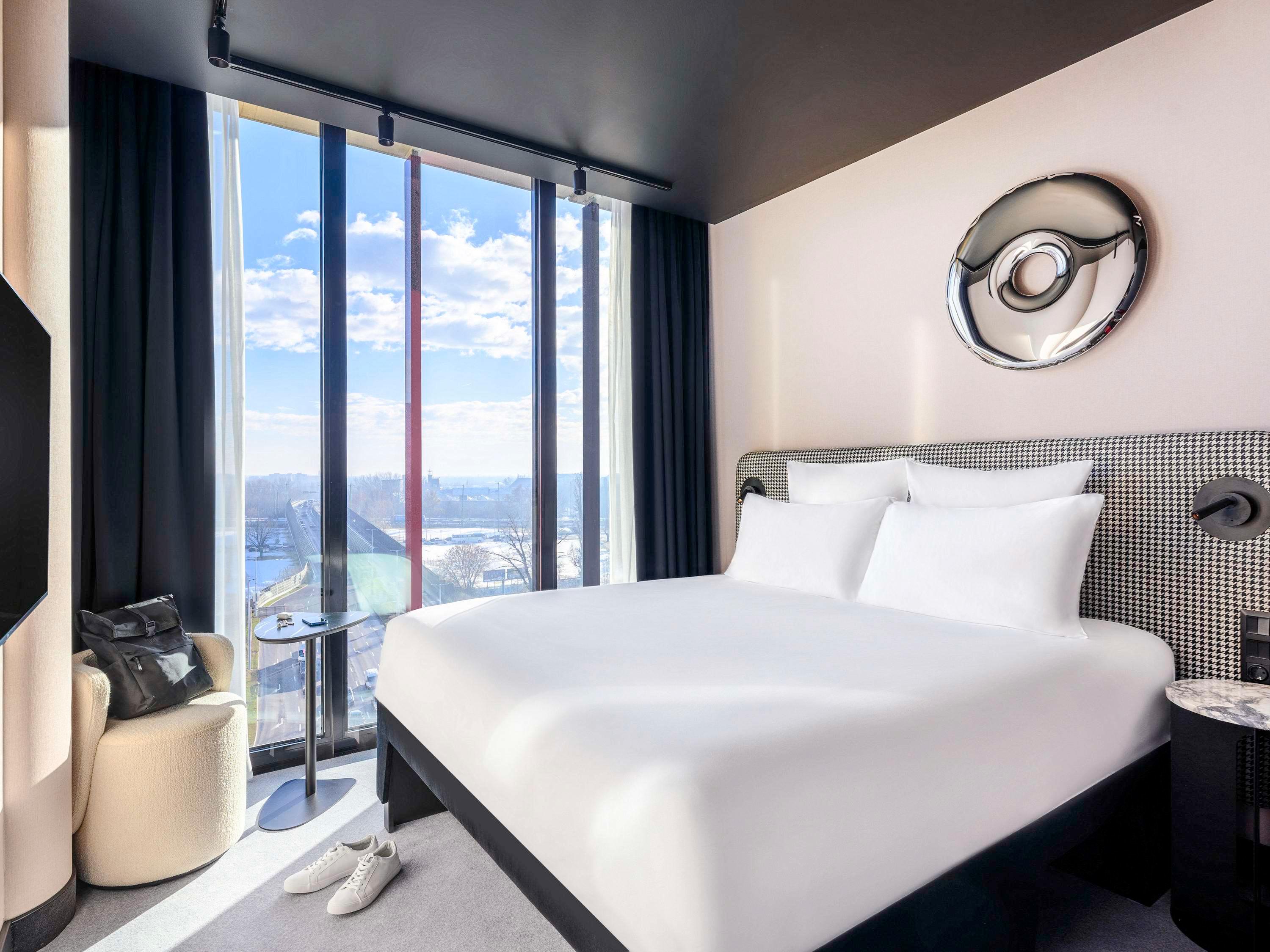 Double Queen Size Bed