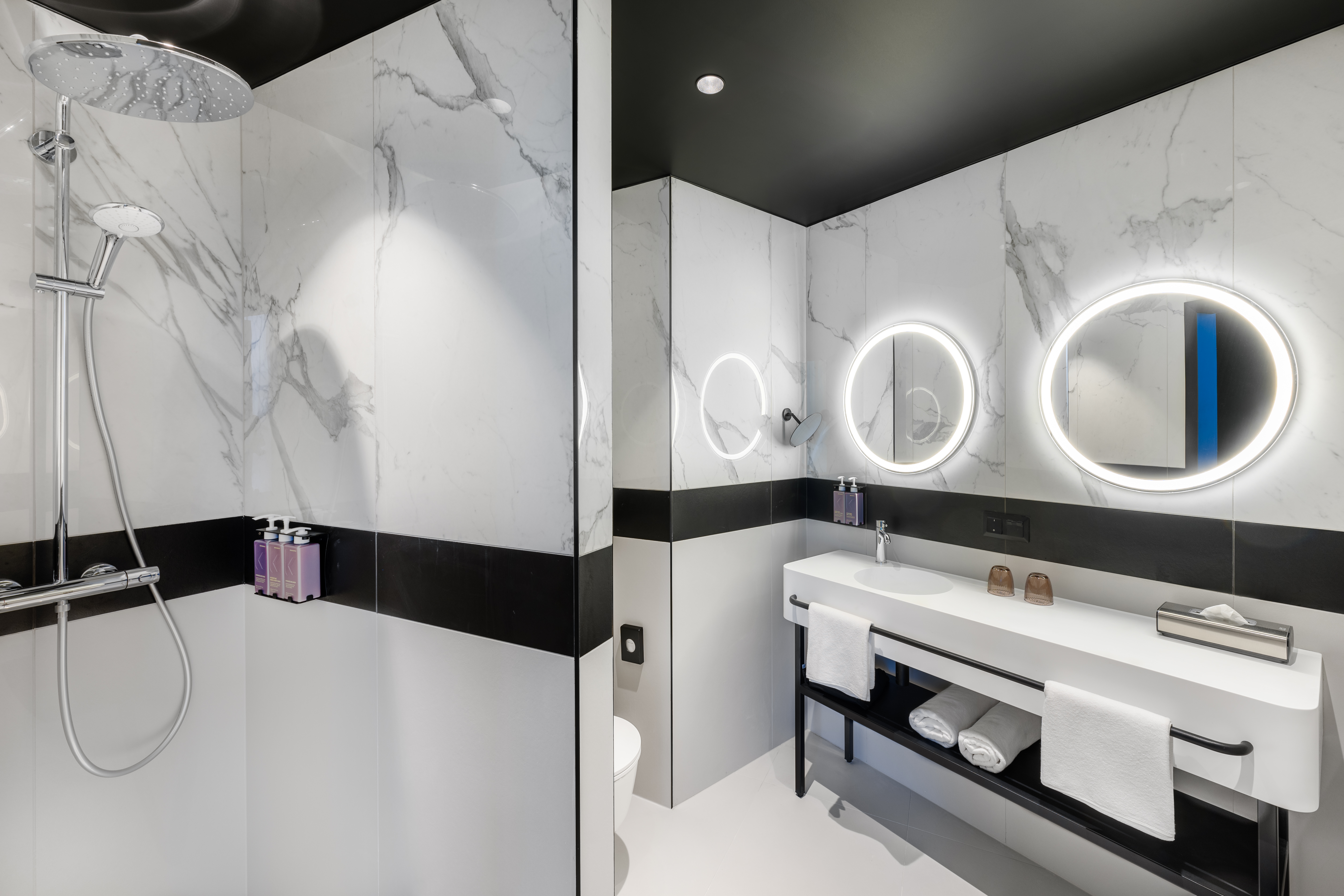 Double Queen Size Bed