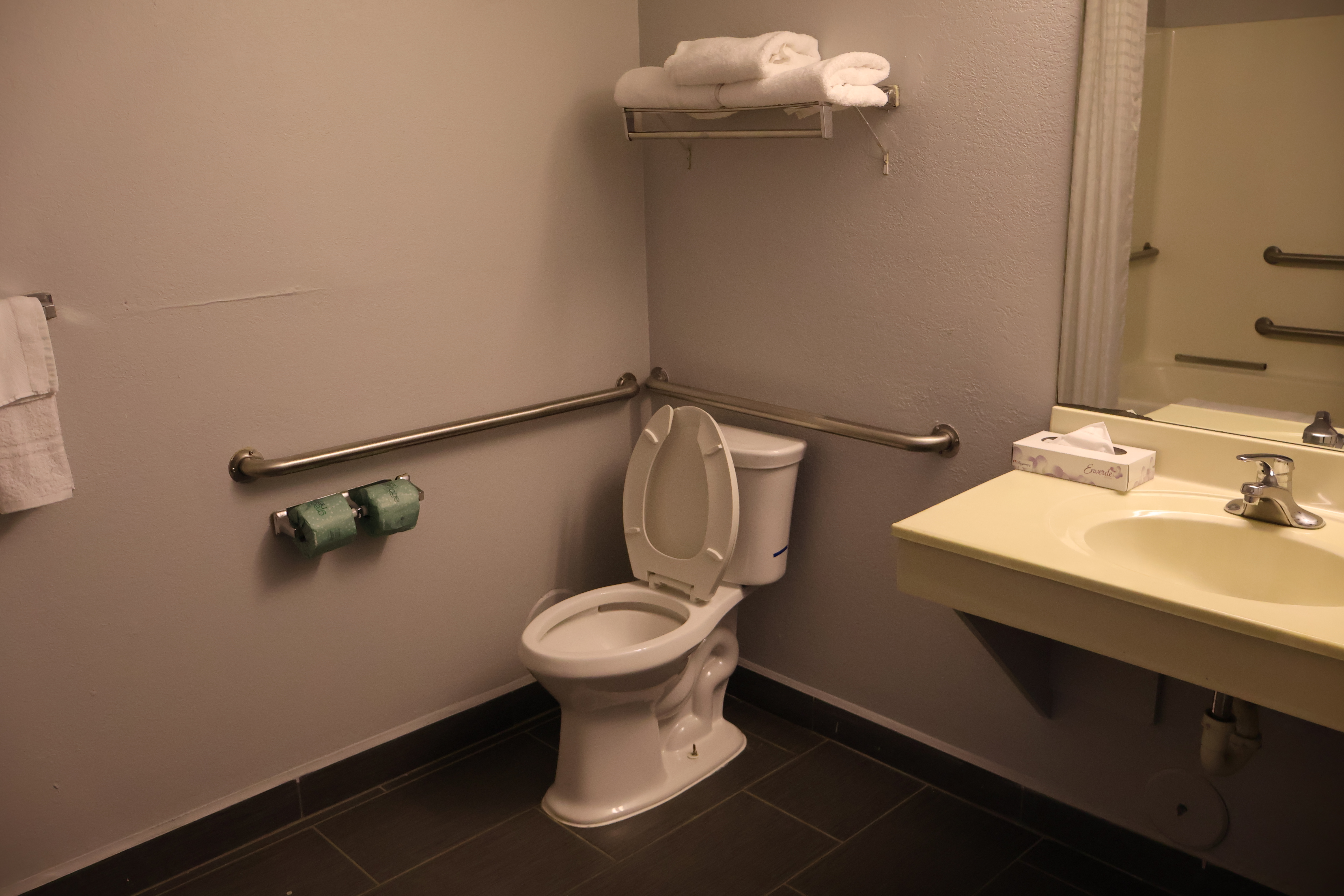 Double Accessible King Size Bed