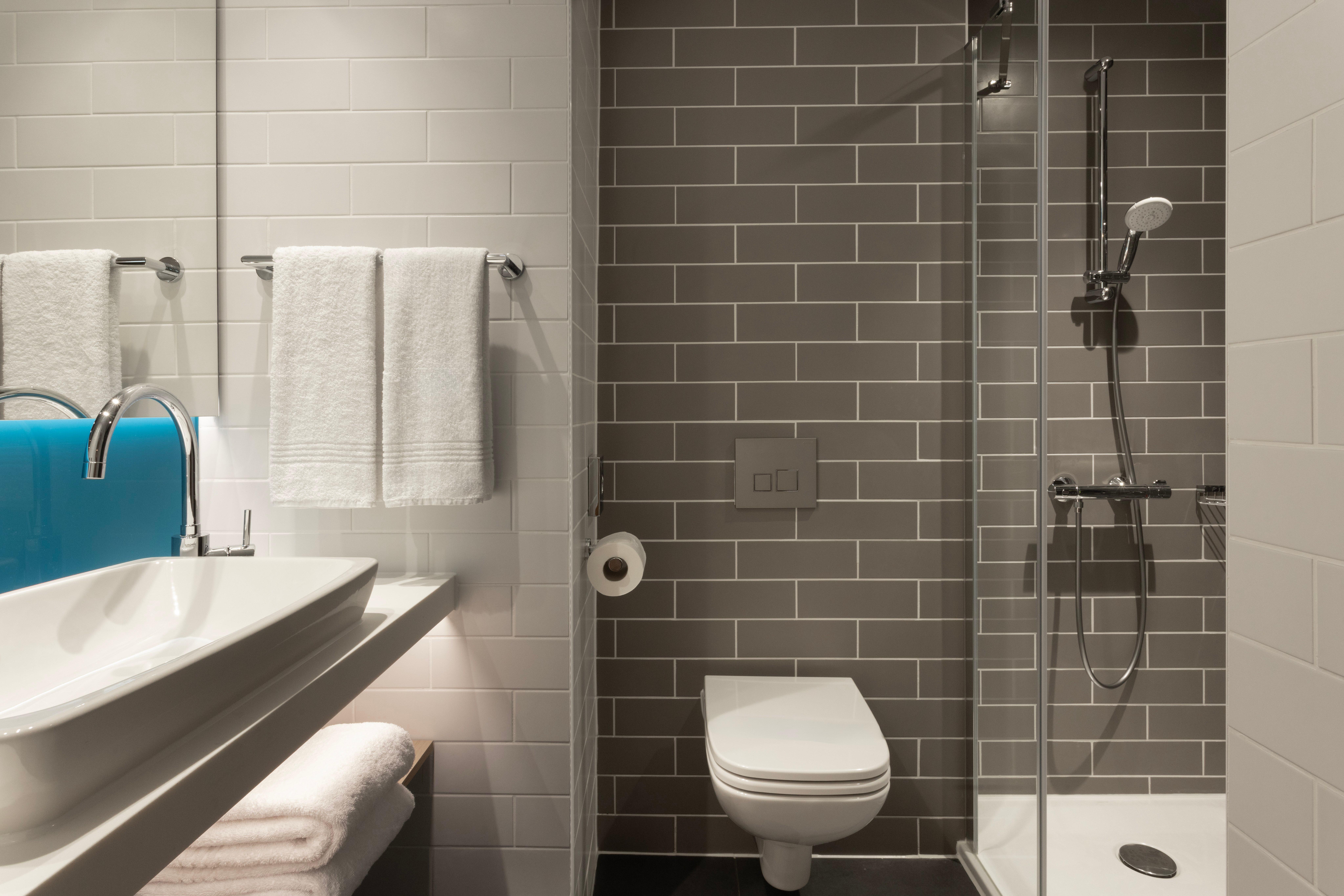 Double Queen Size Bed