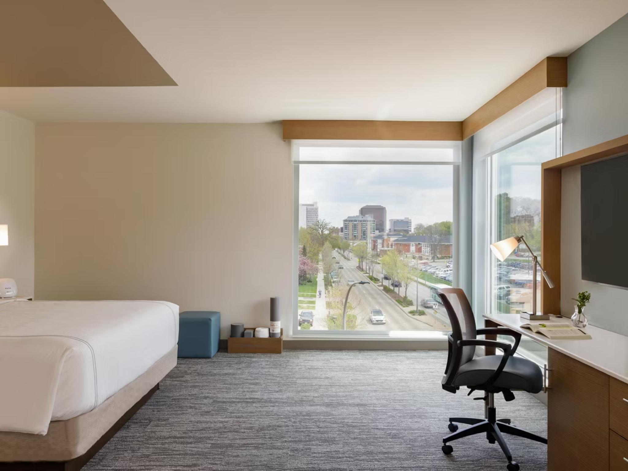 Double Two Queen Beds Premium