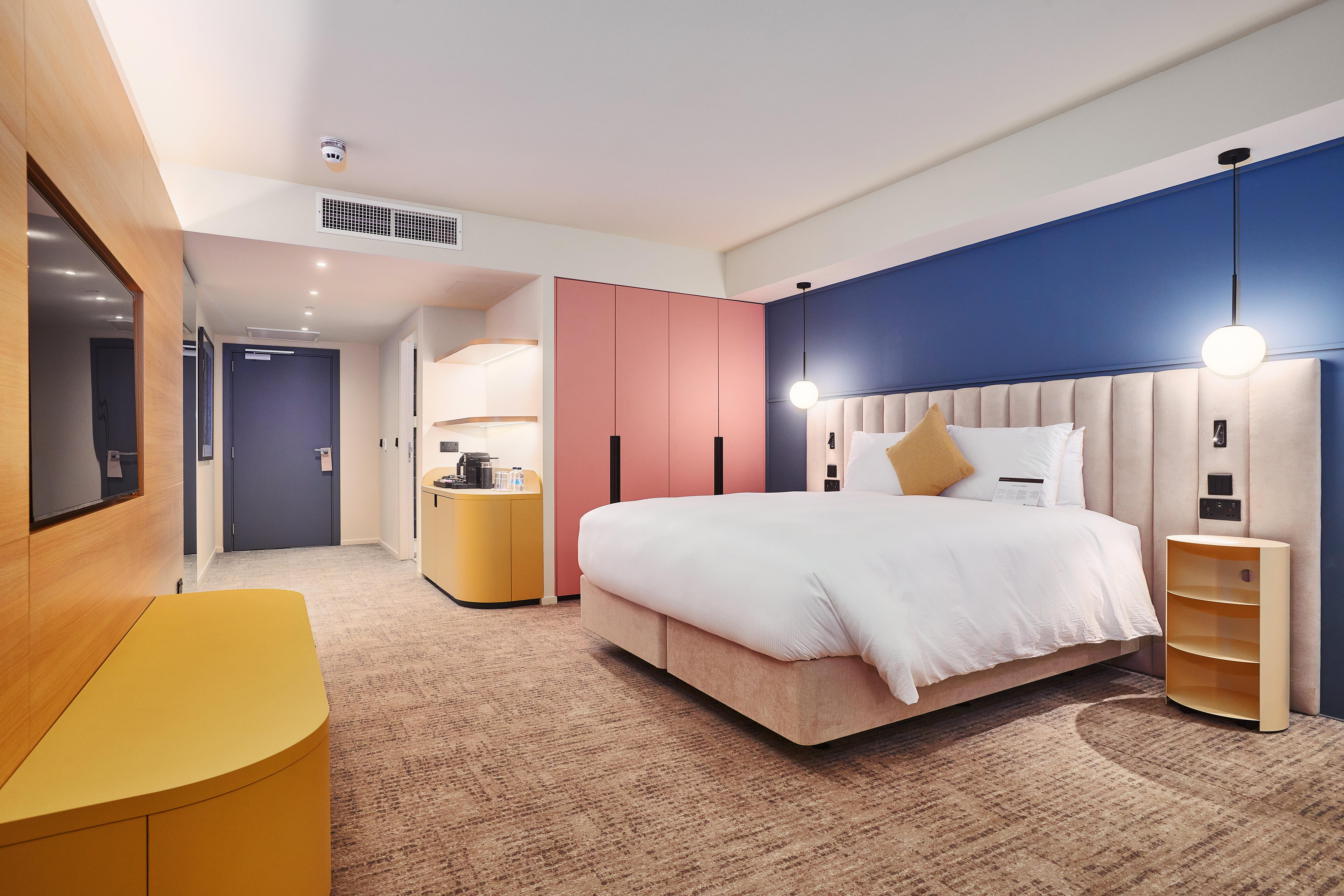 Double or Twin Standard