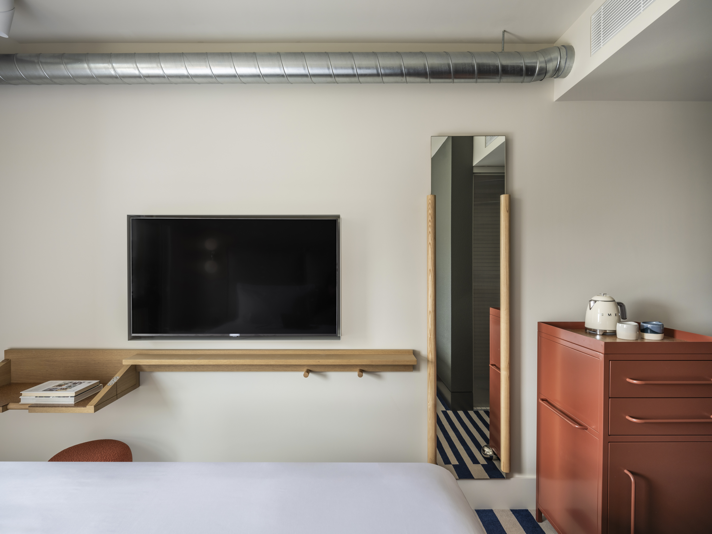 Double King Size Bed