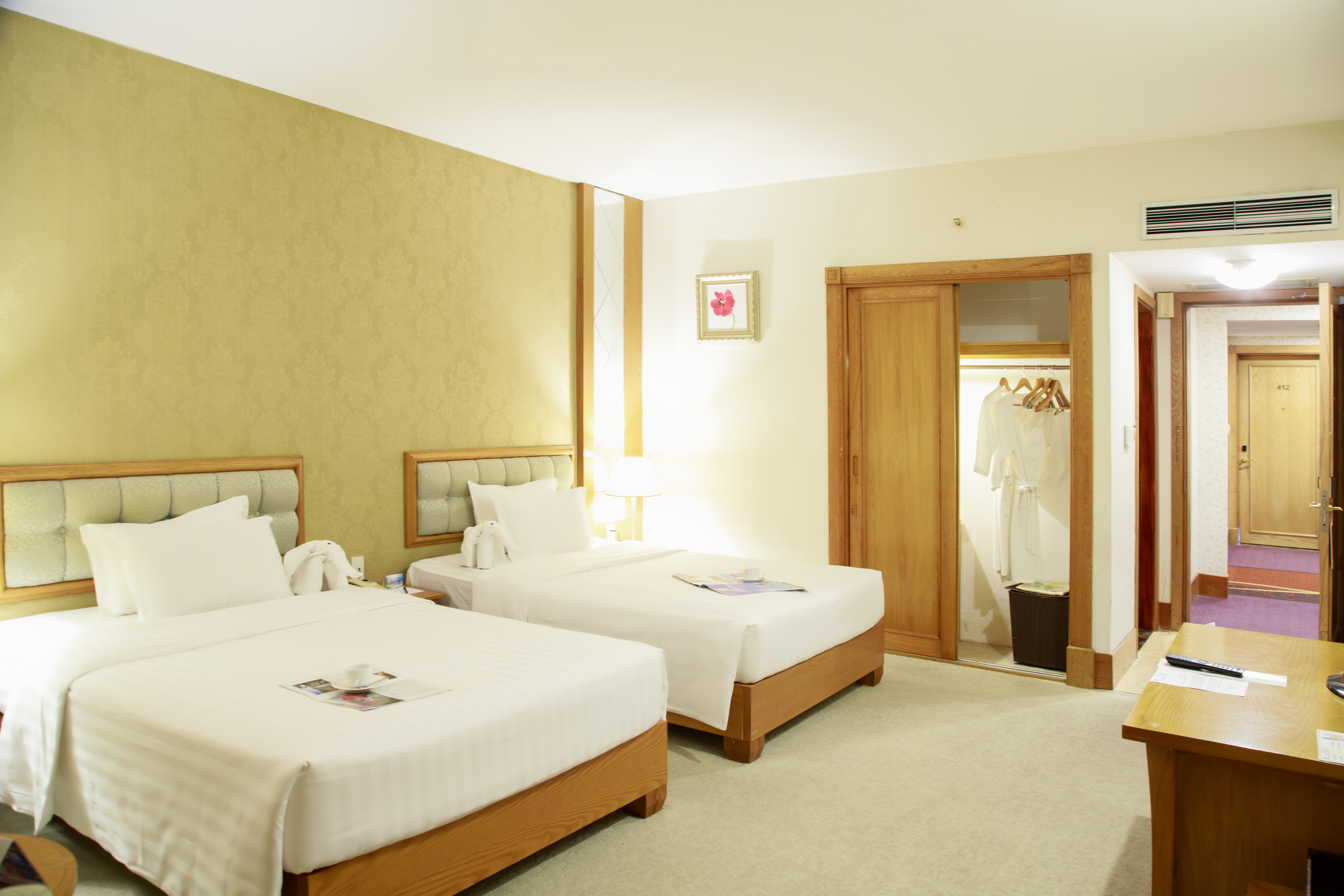 Double or Twin Deluxe