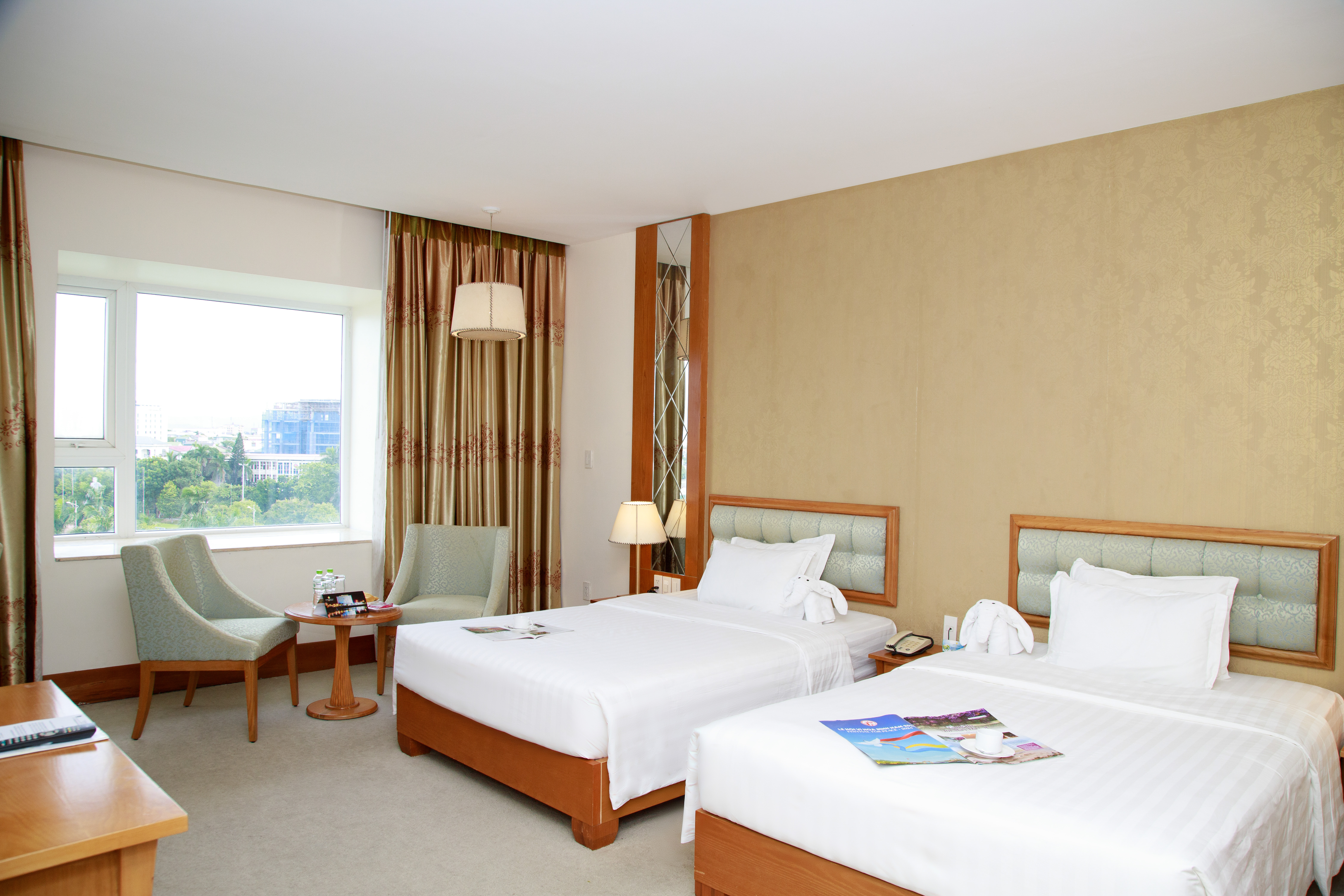 Double or Twin Land View