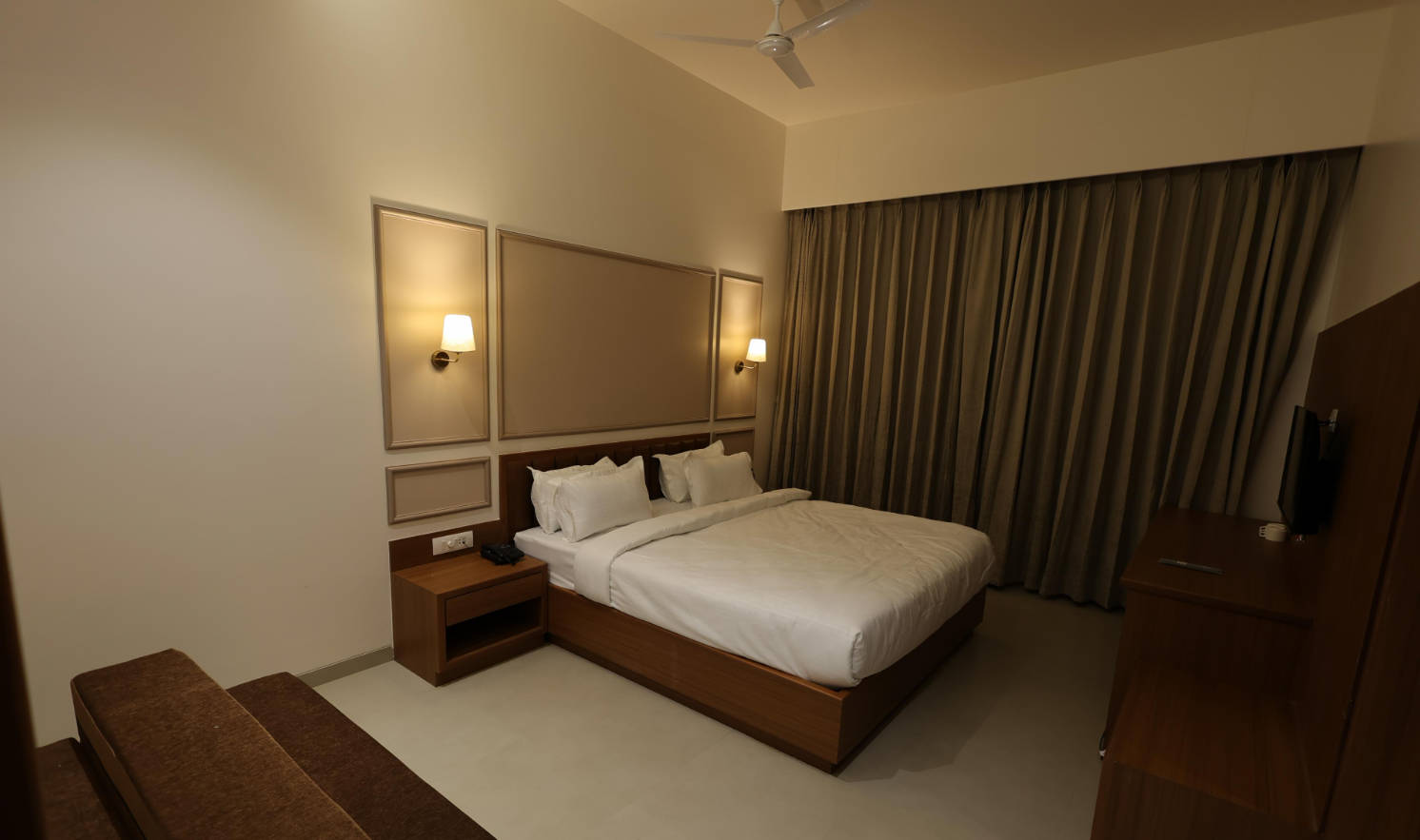 Double or Twin Deluxe Pool View