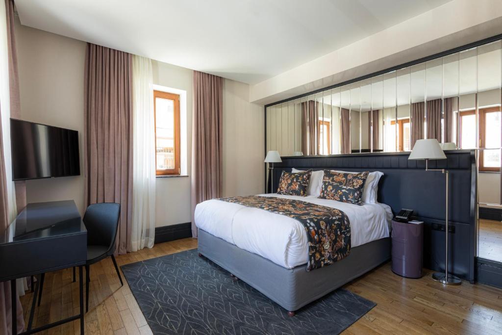 Double or Twin Superior