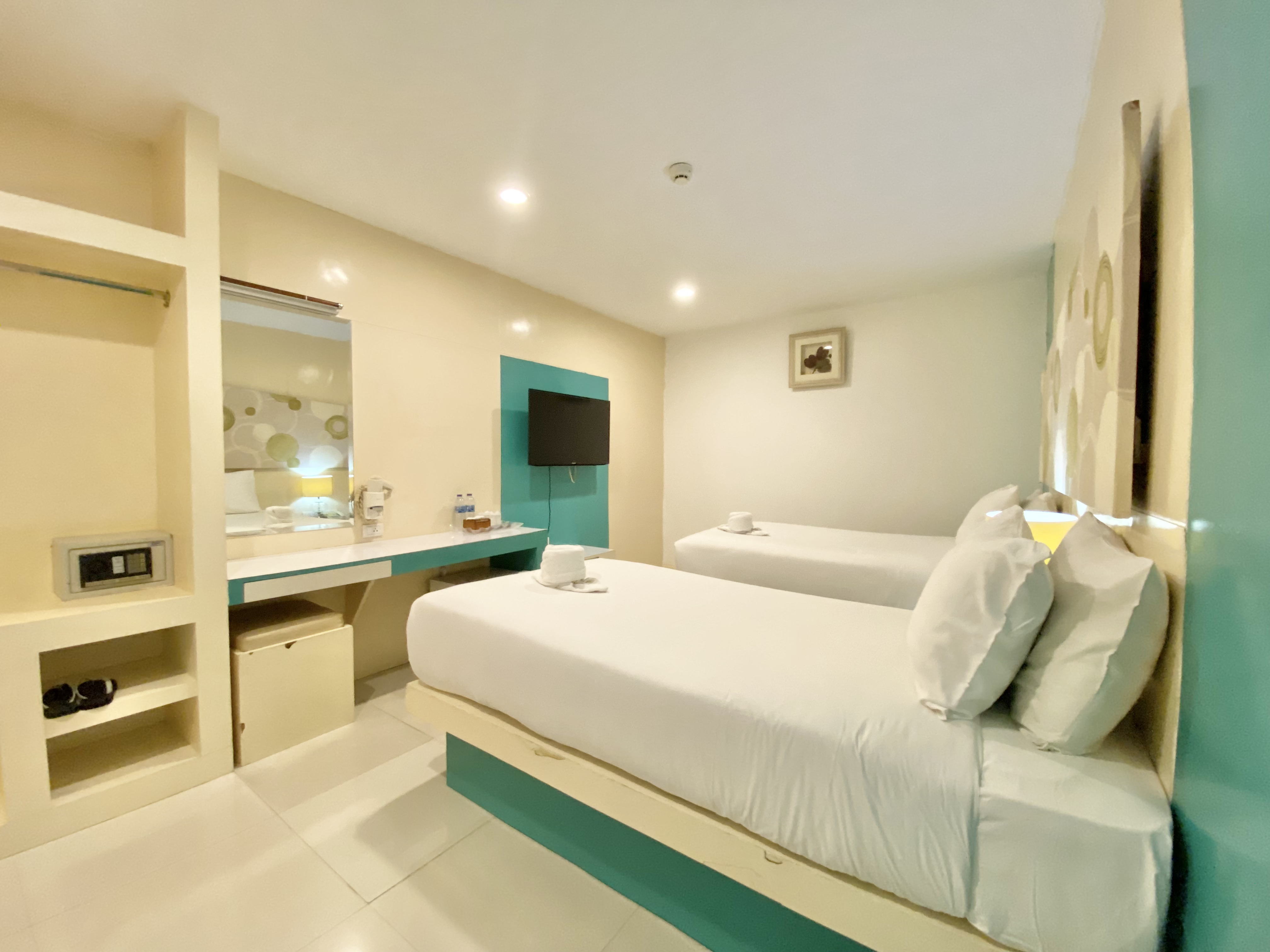 Double or Twin Standard