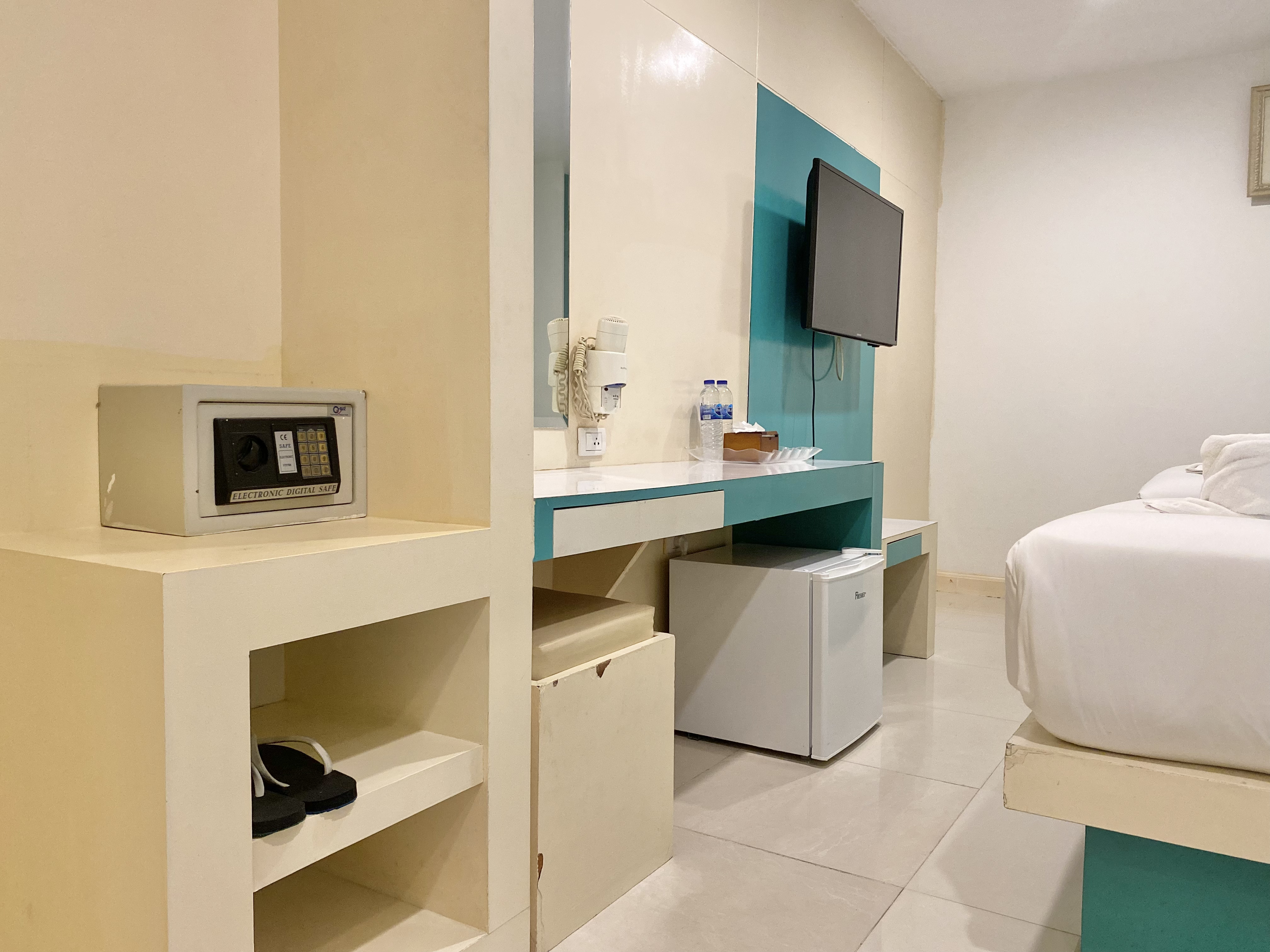 Double or Twin Standard