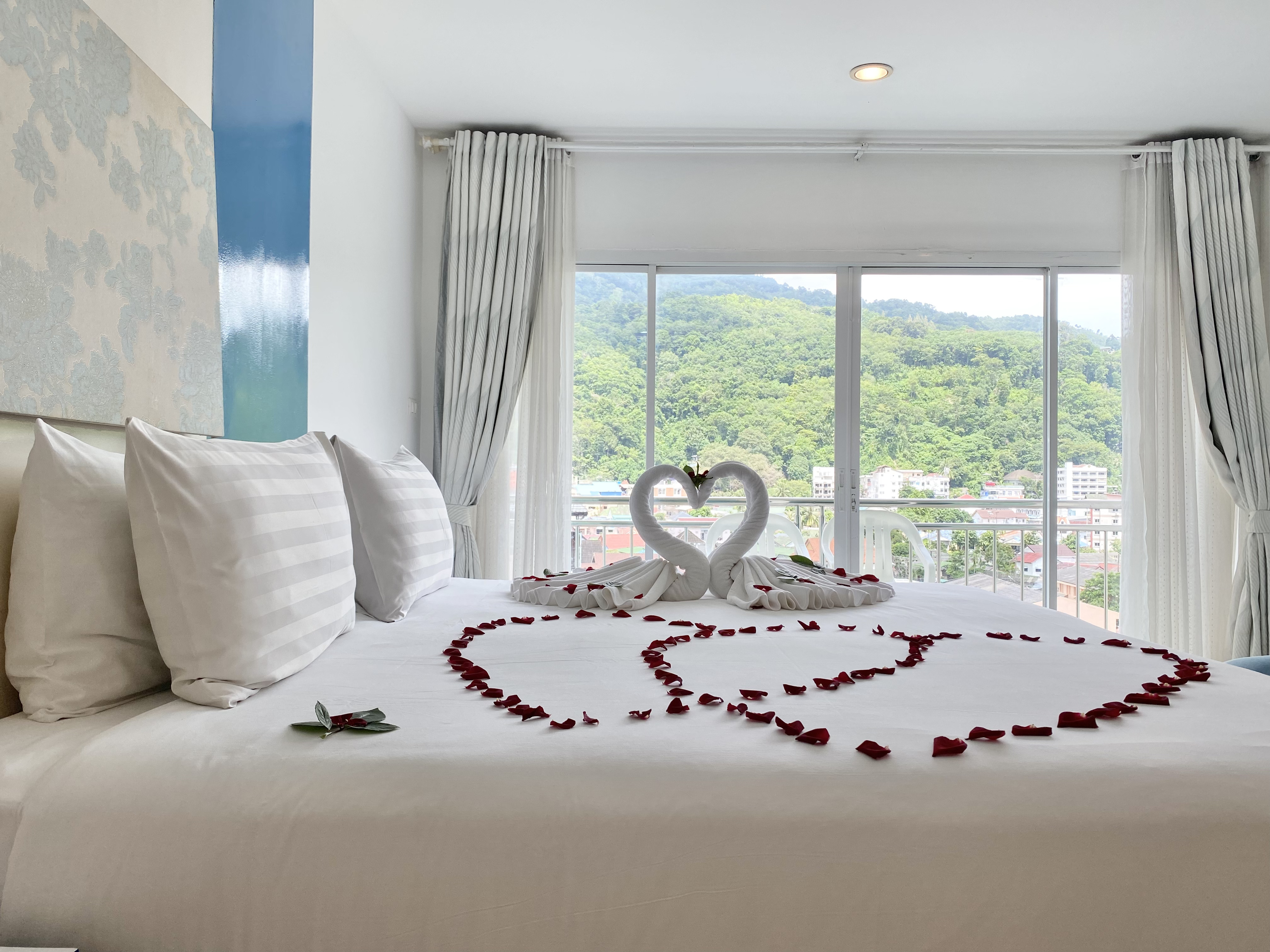 Double or Twin Deluxe