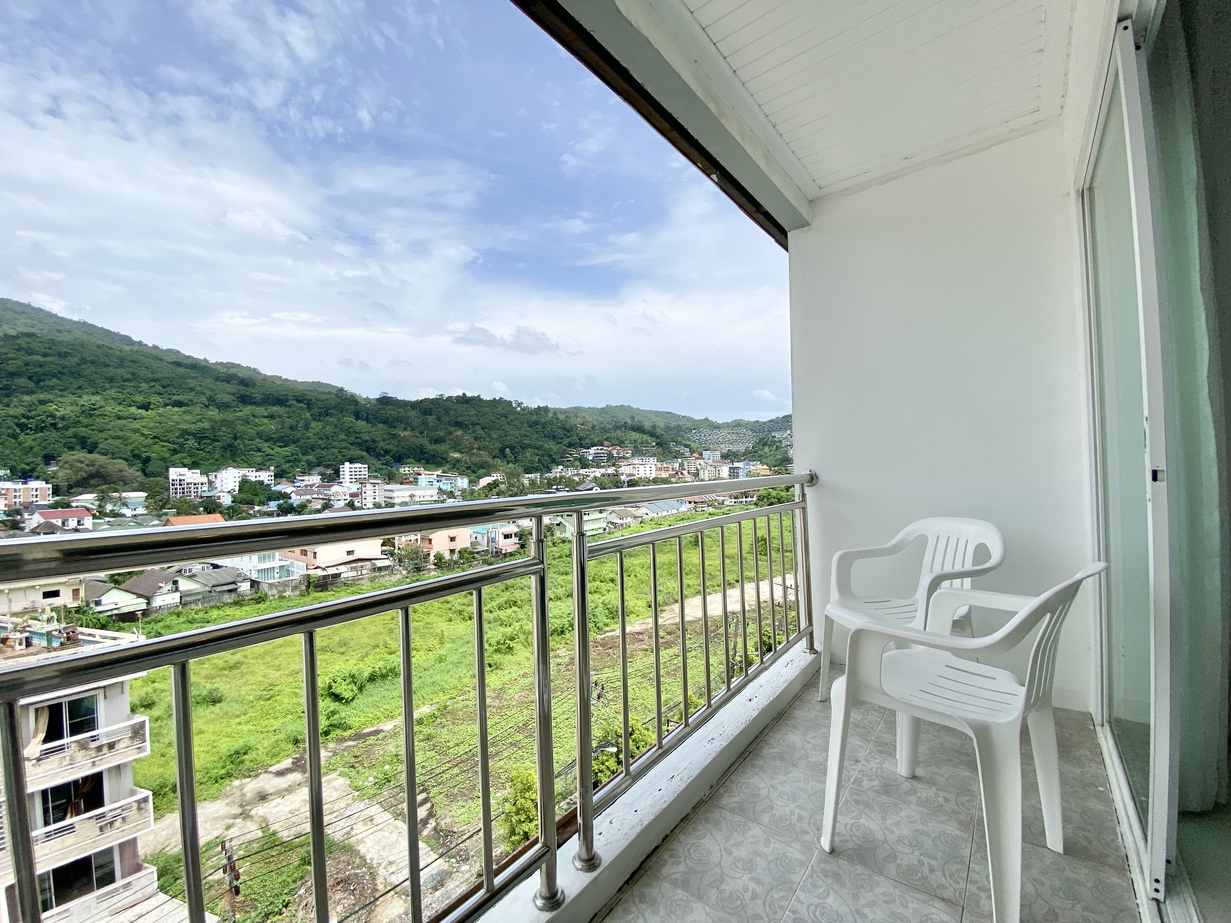 Double or Twin Deluxe