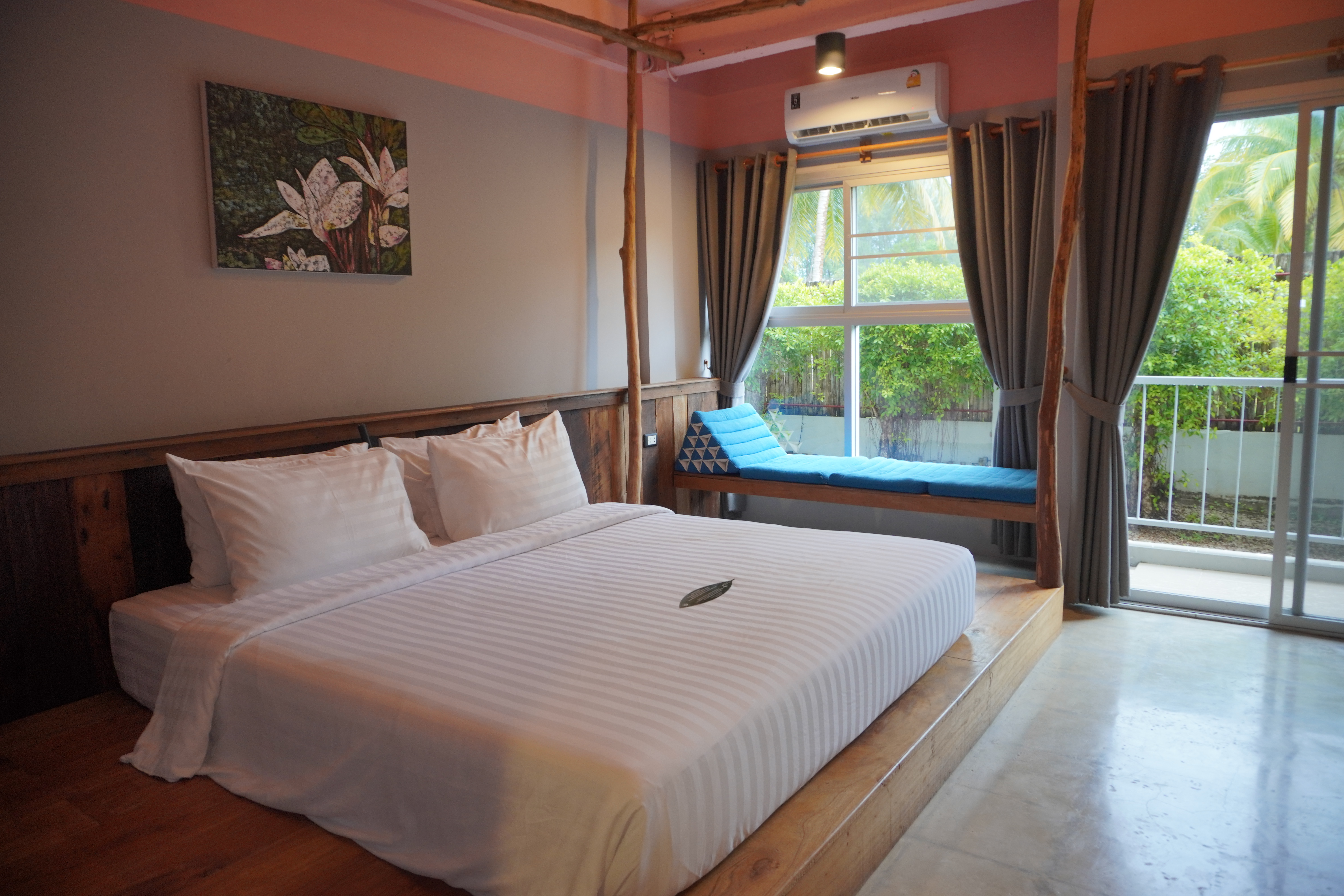 Double or Twin Deluxe