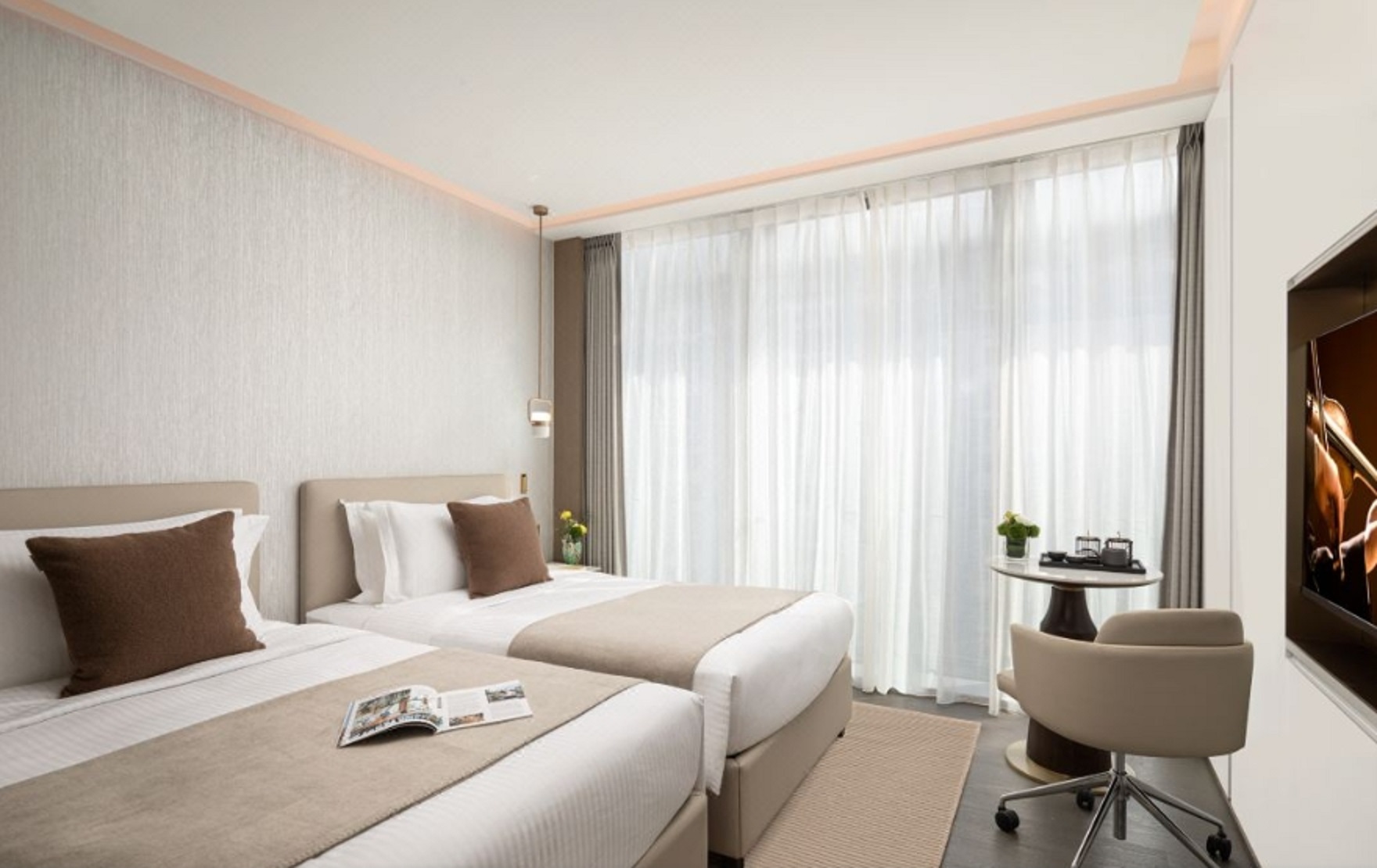 Room Deluxe Three Bedroom