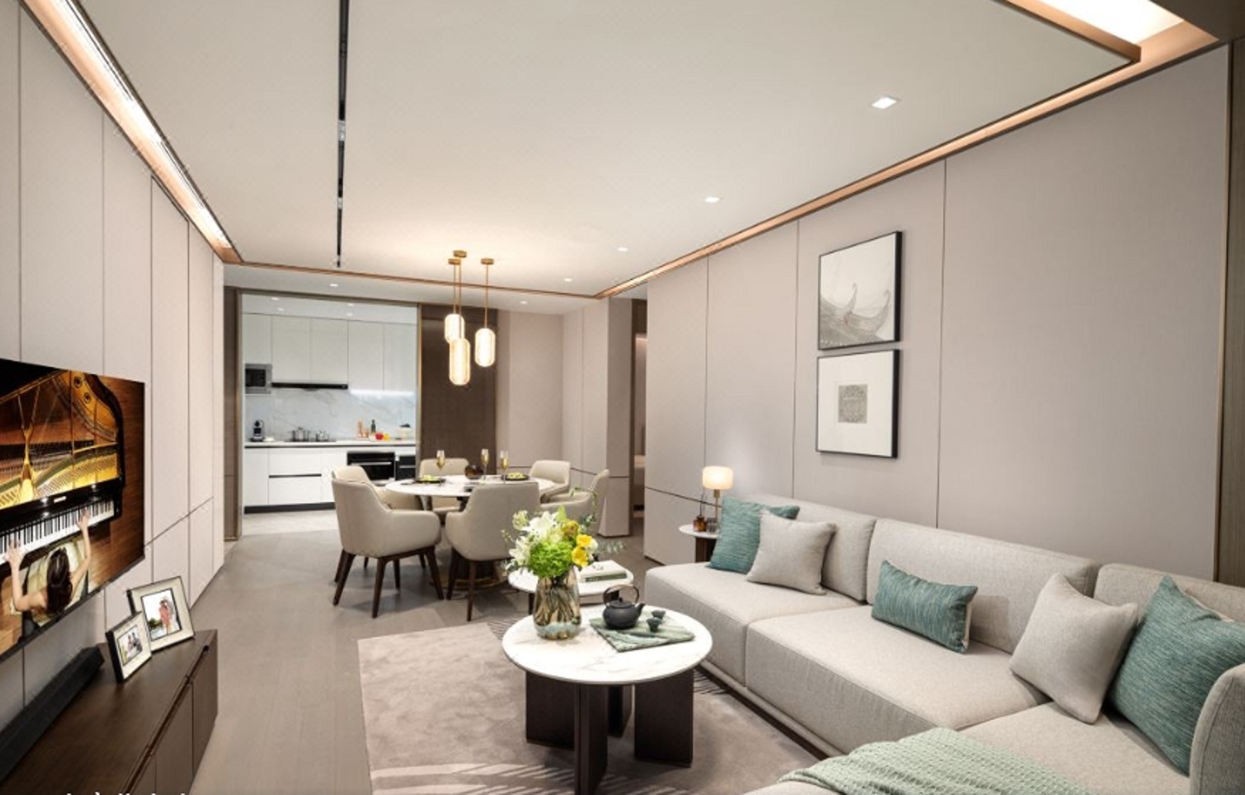 Room Deluxe Three Bedroom