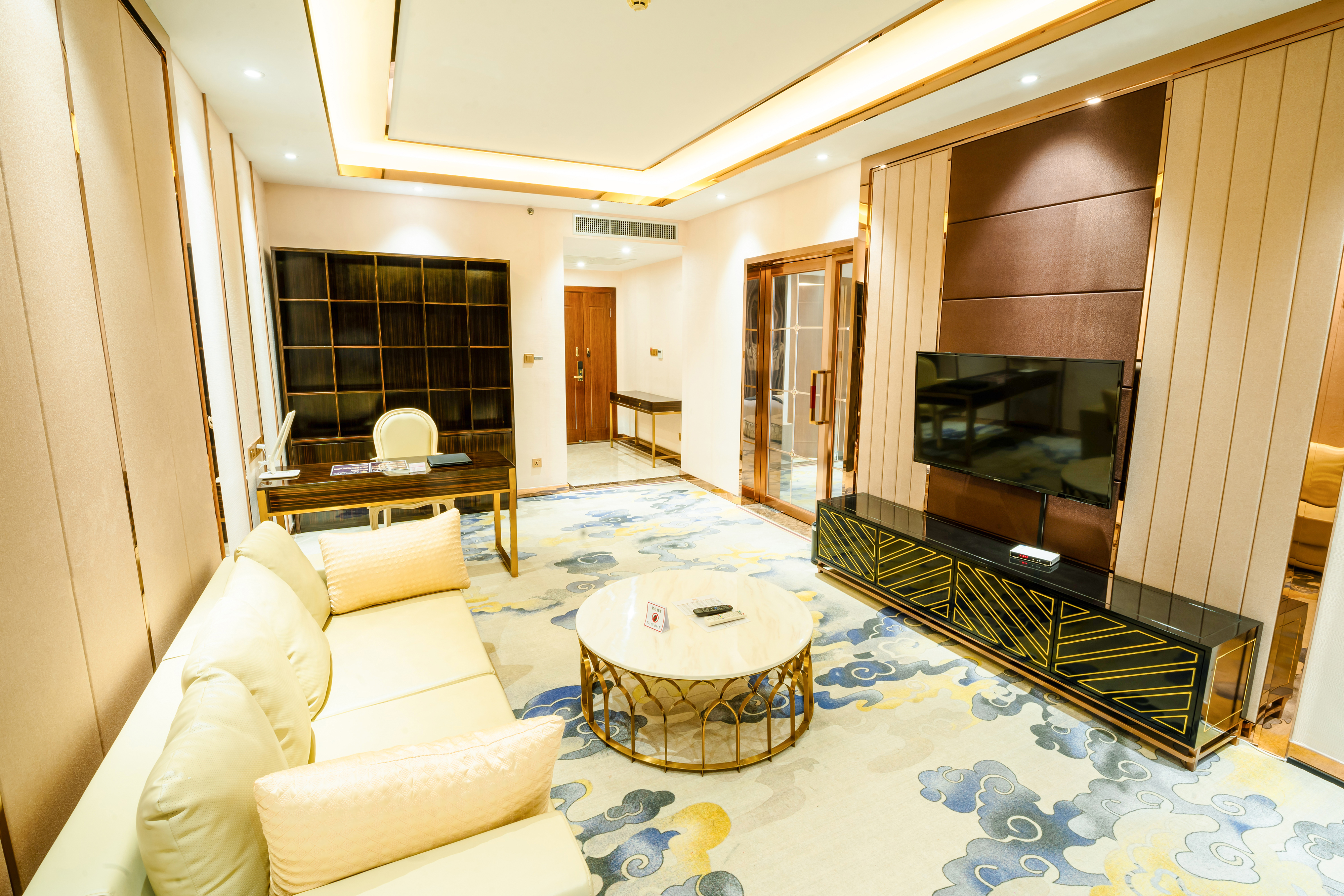 Double King Size Bed