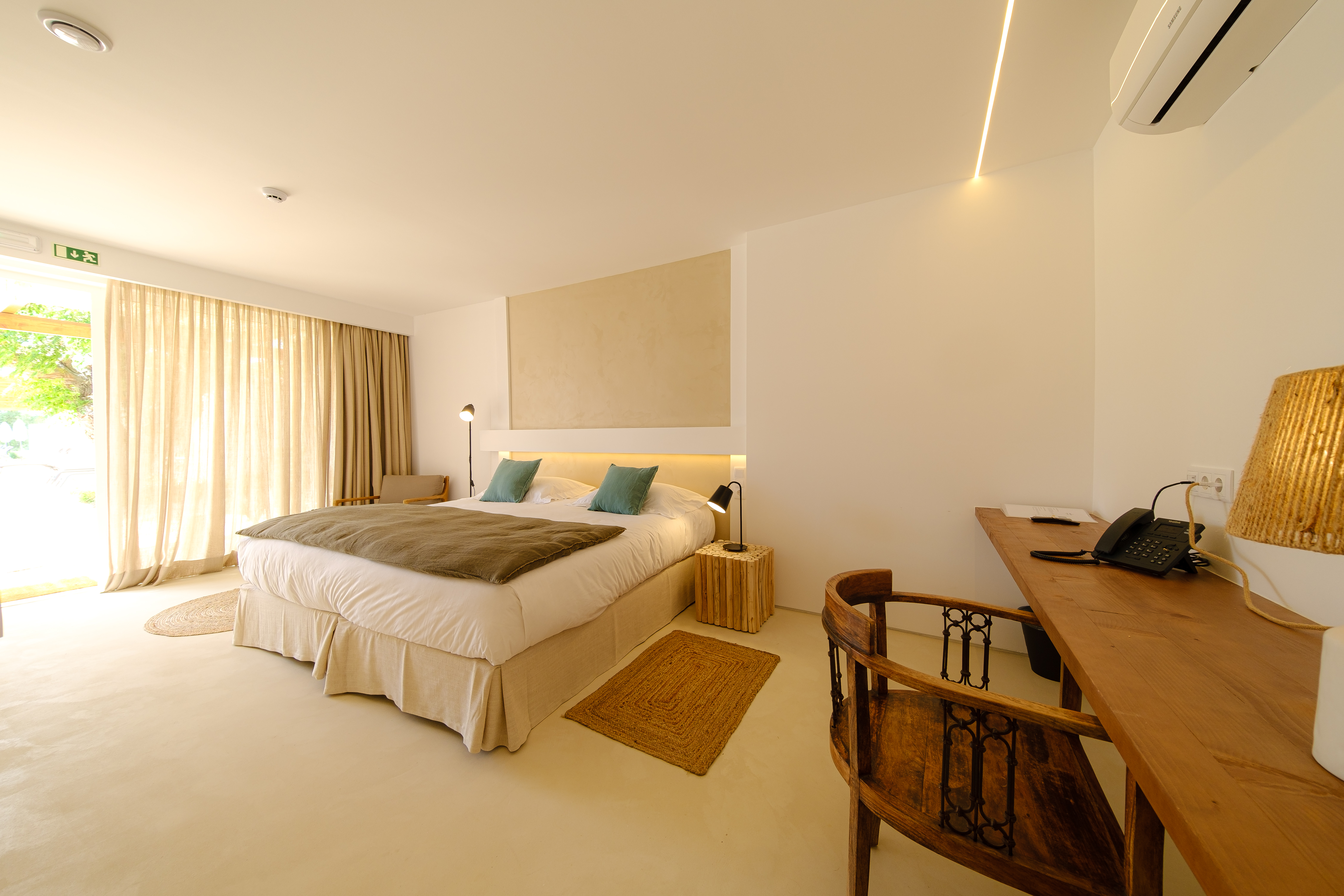 Double King Size Bed