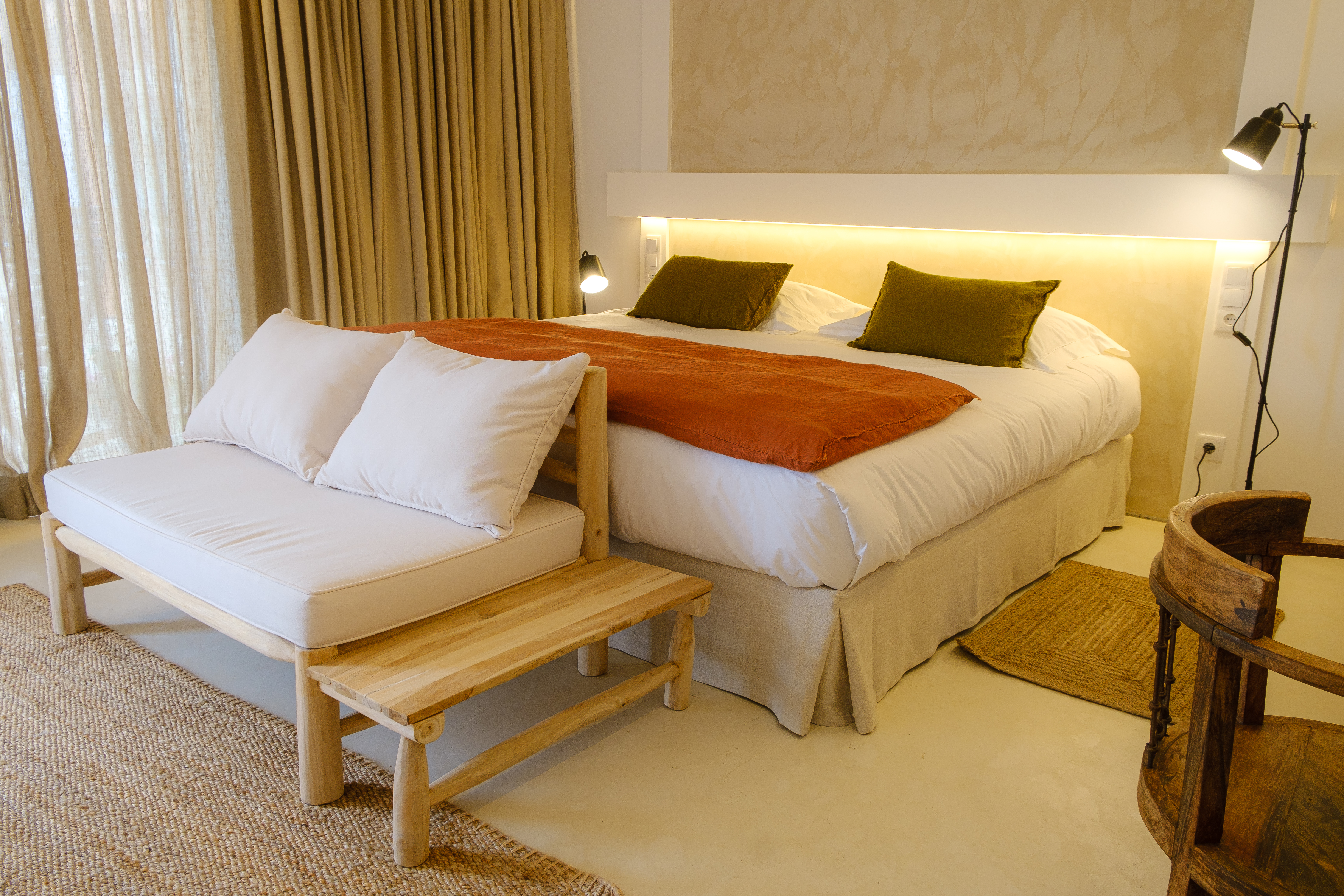 Double King Size Bed