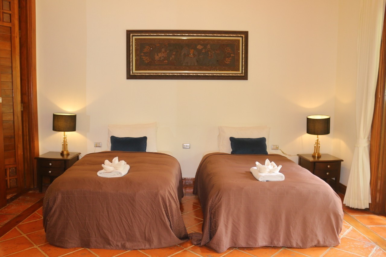 Twin Deluxe Two Beds