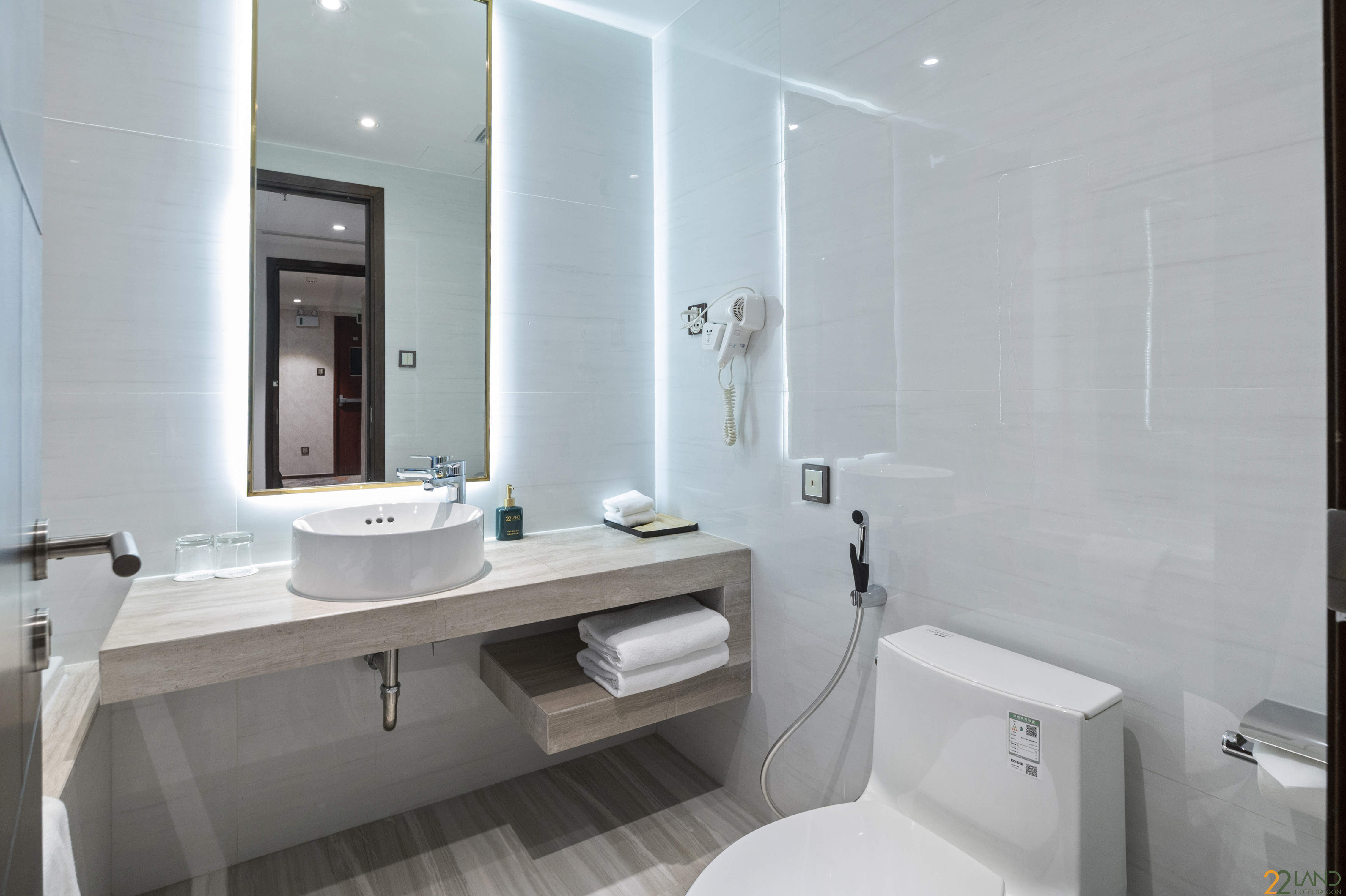 Double or Twin Deluxe