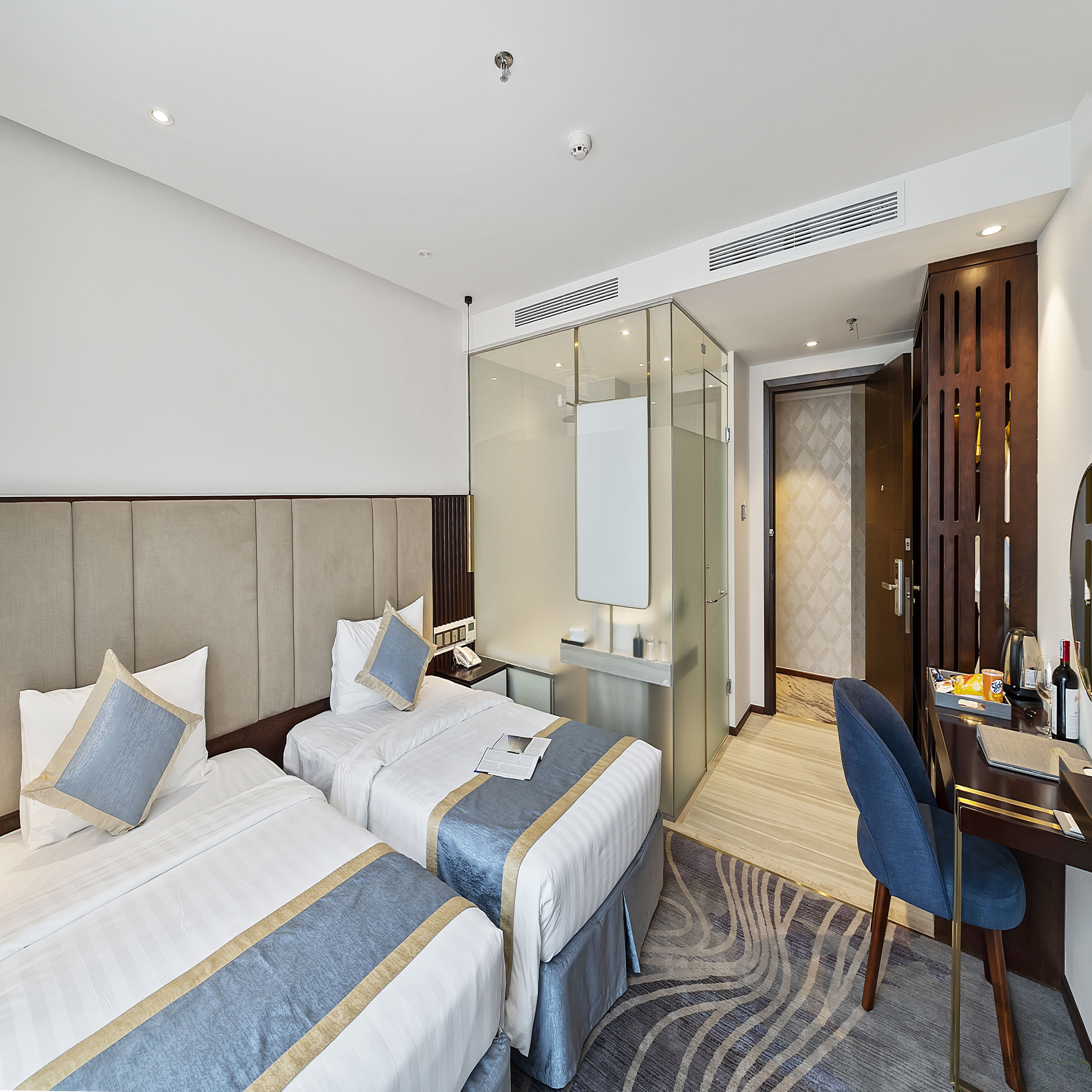 Double Deluxe One Bed