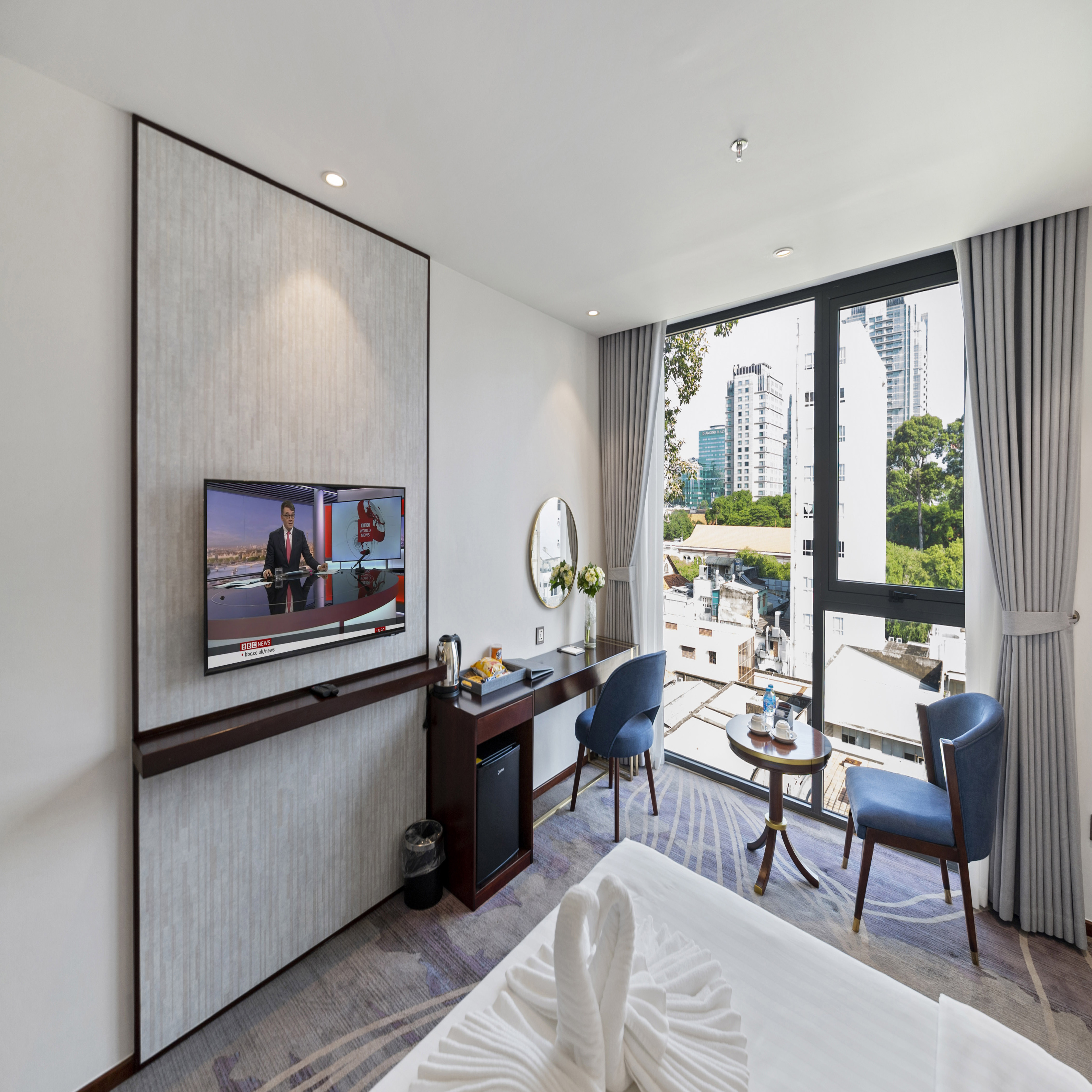 Double Deluxe One Bed