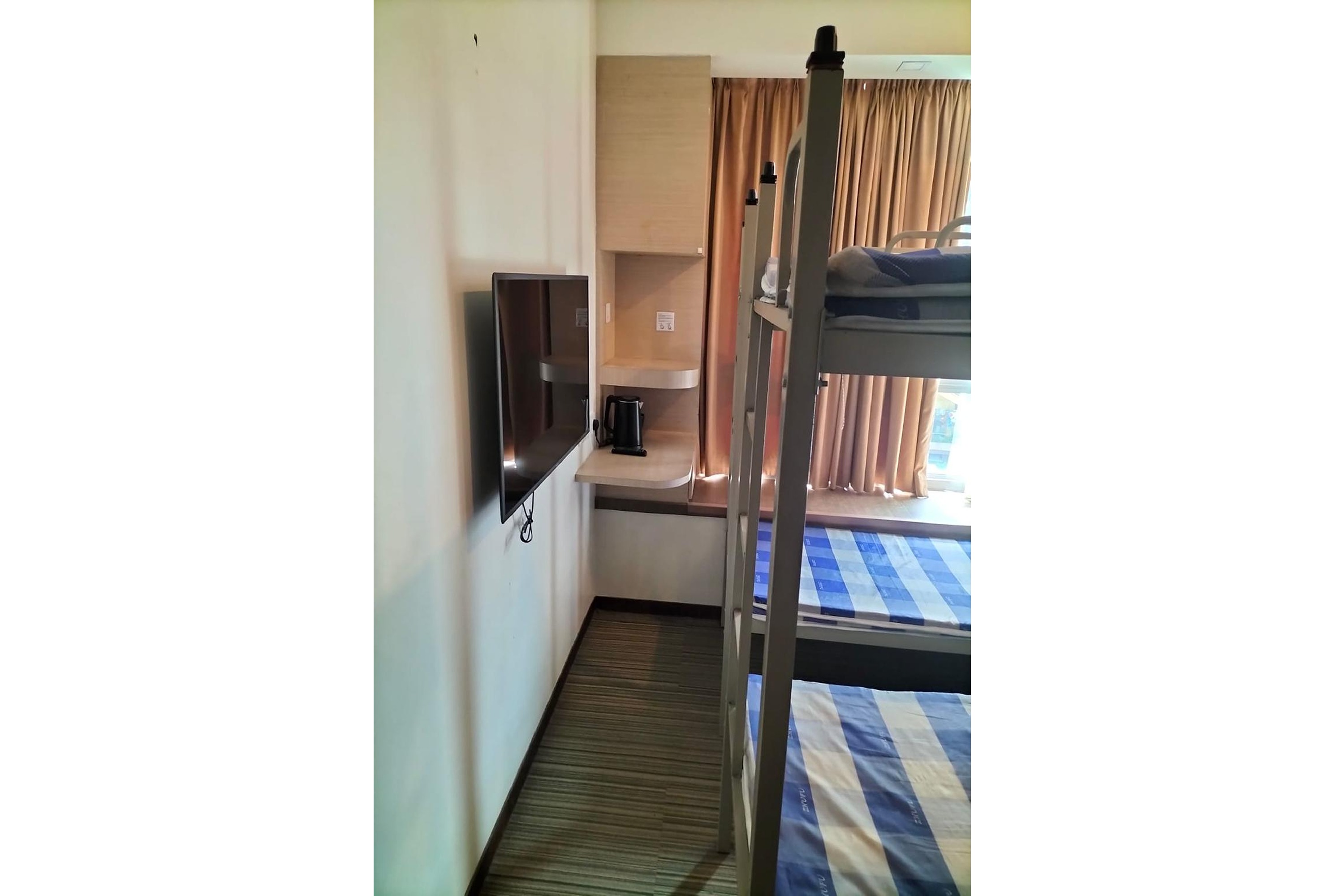 Bed in Dormitory Standard