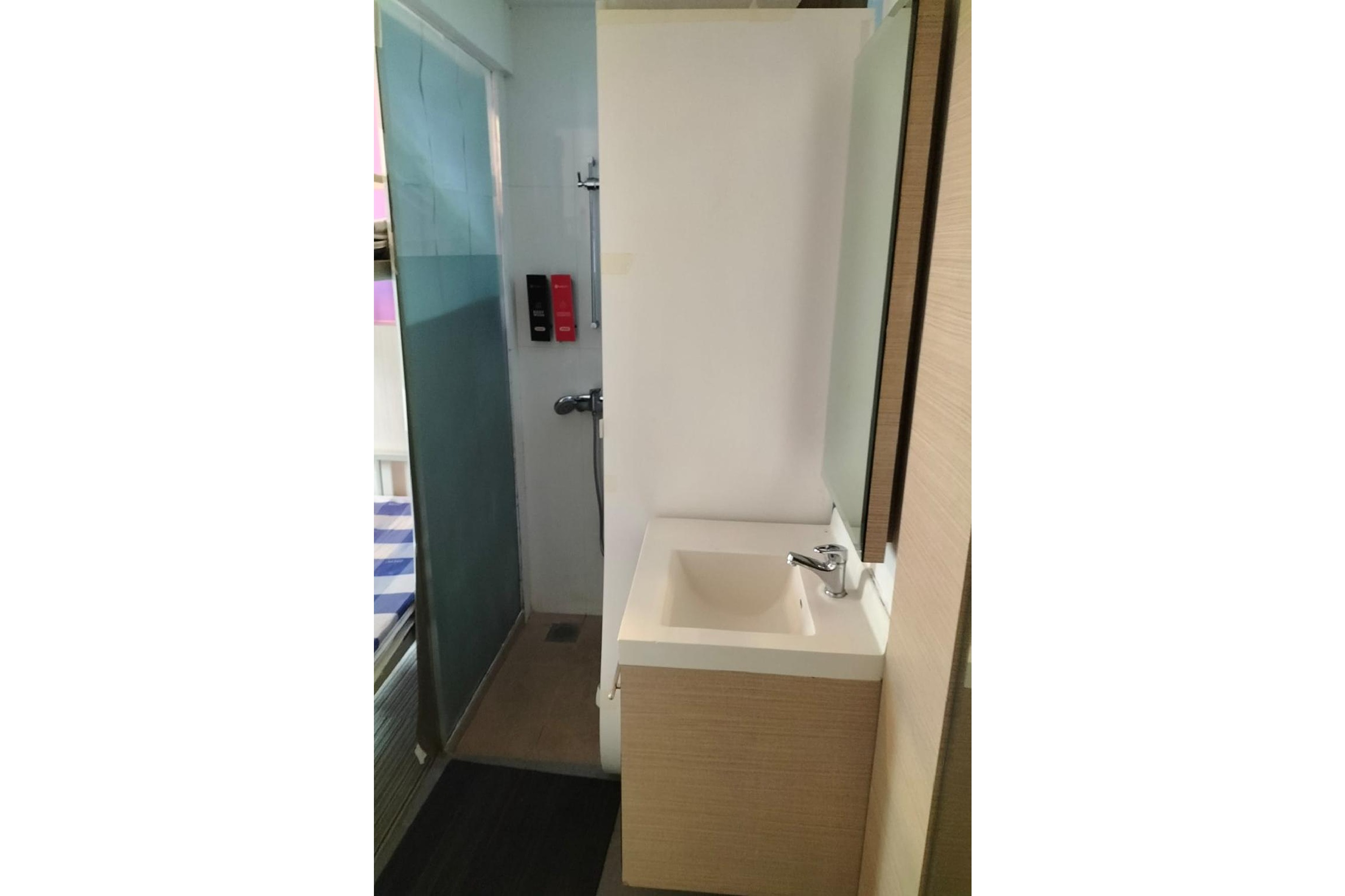 Bed in Dormitory Standard