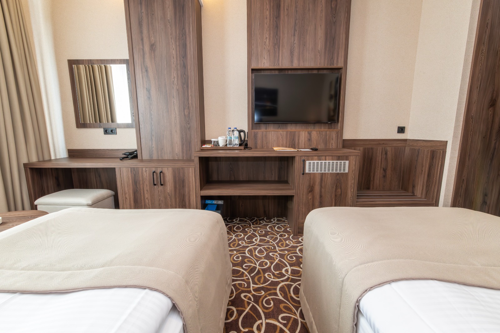 Double or Twin Standard