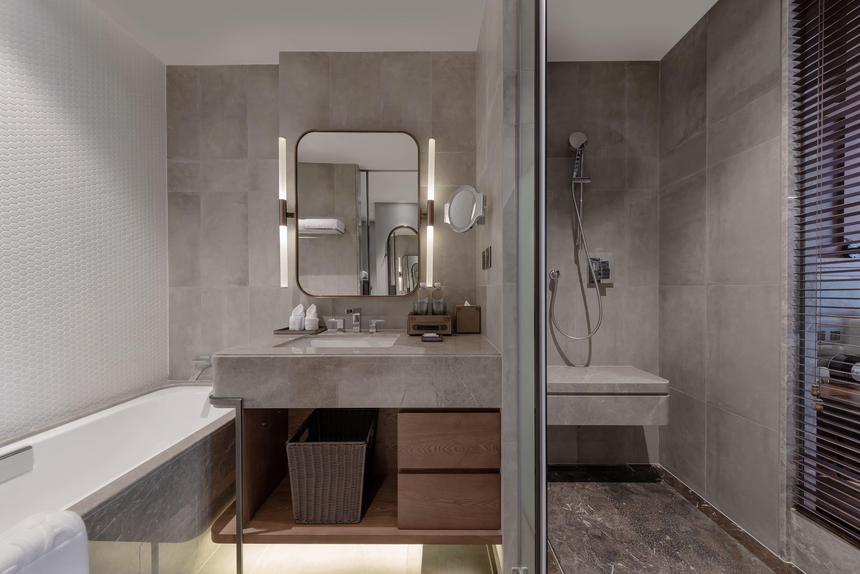 Double or Twin Deluxe with Terrace