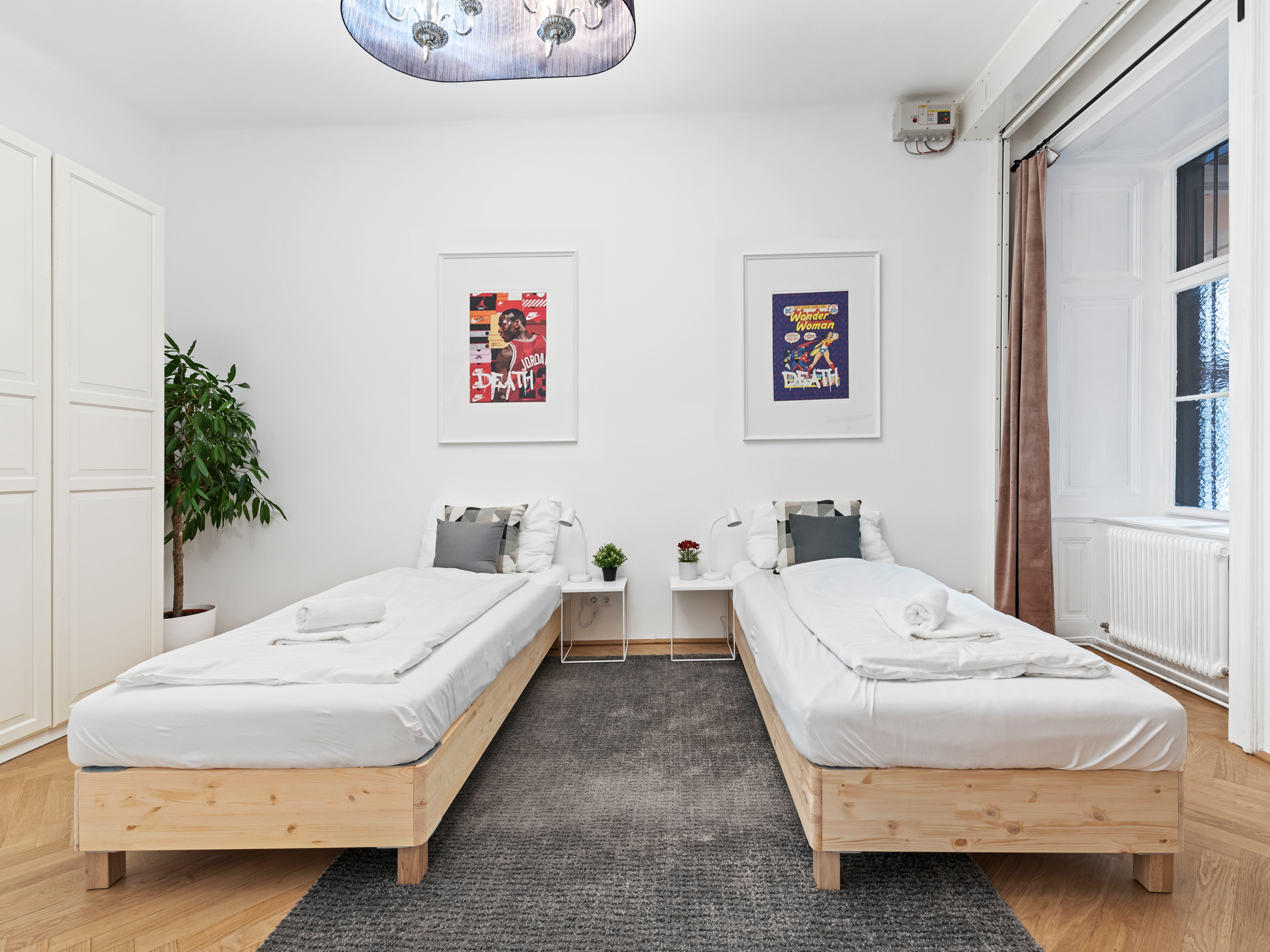 Apartment Three Bedrooms Two Bathrooms