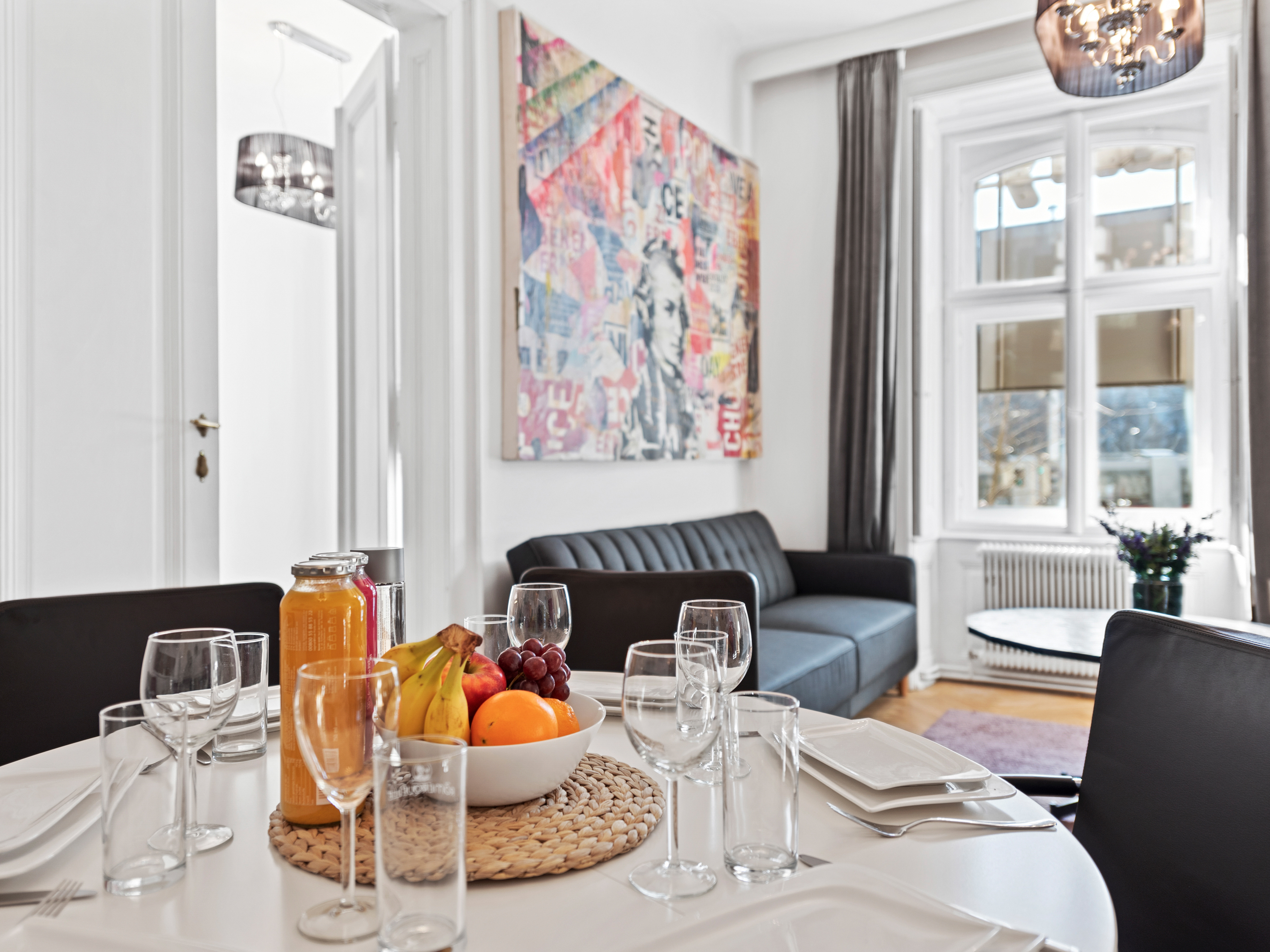 Apartment Three Bedrooms Two Bathrooms