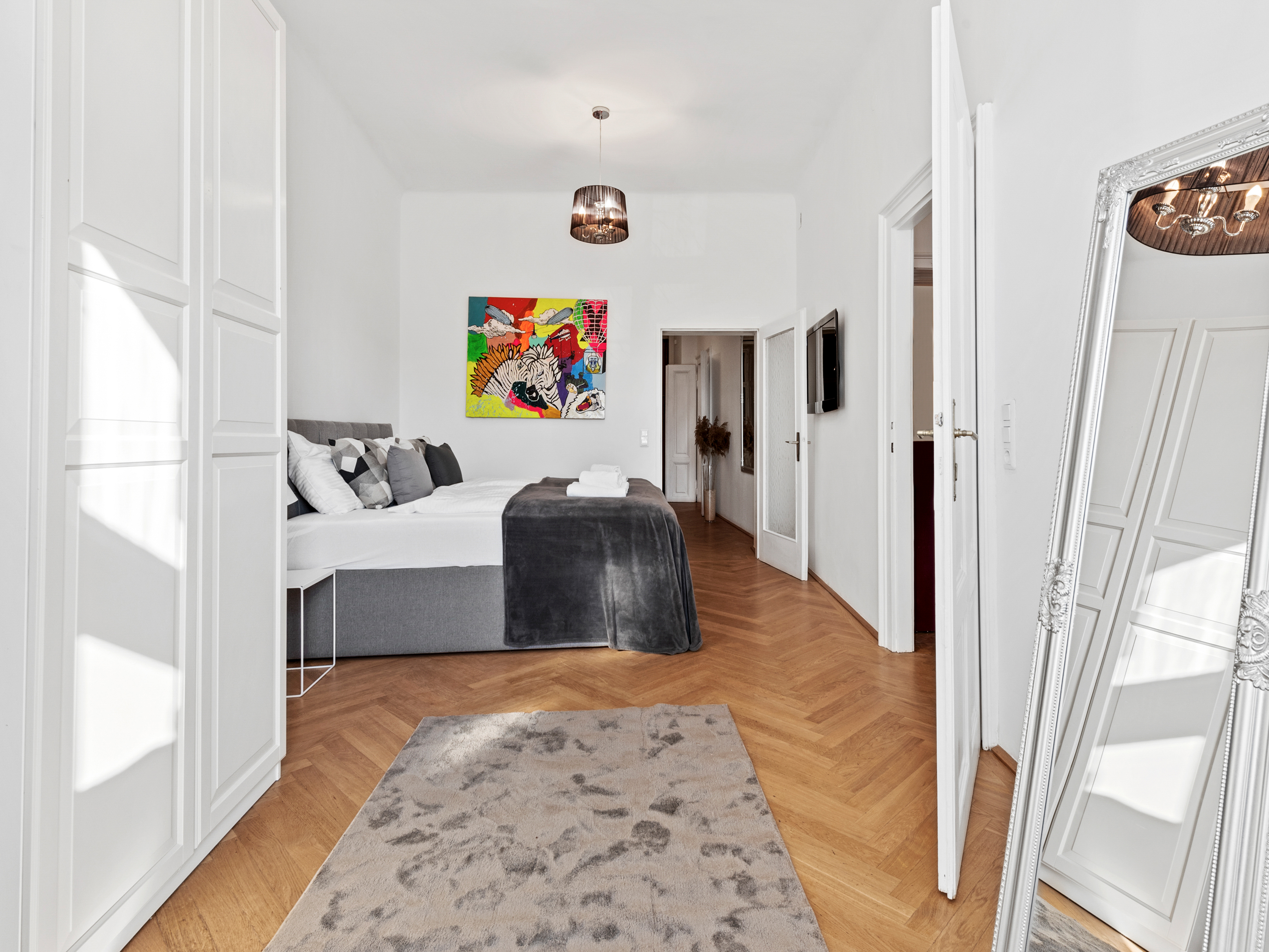 Apartment Three Bedrooms Two Bathrooms