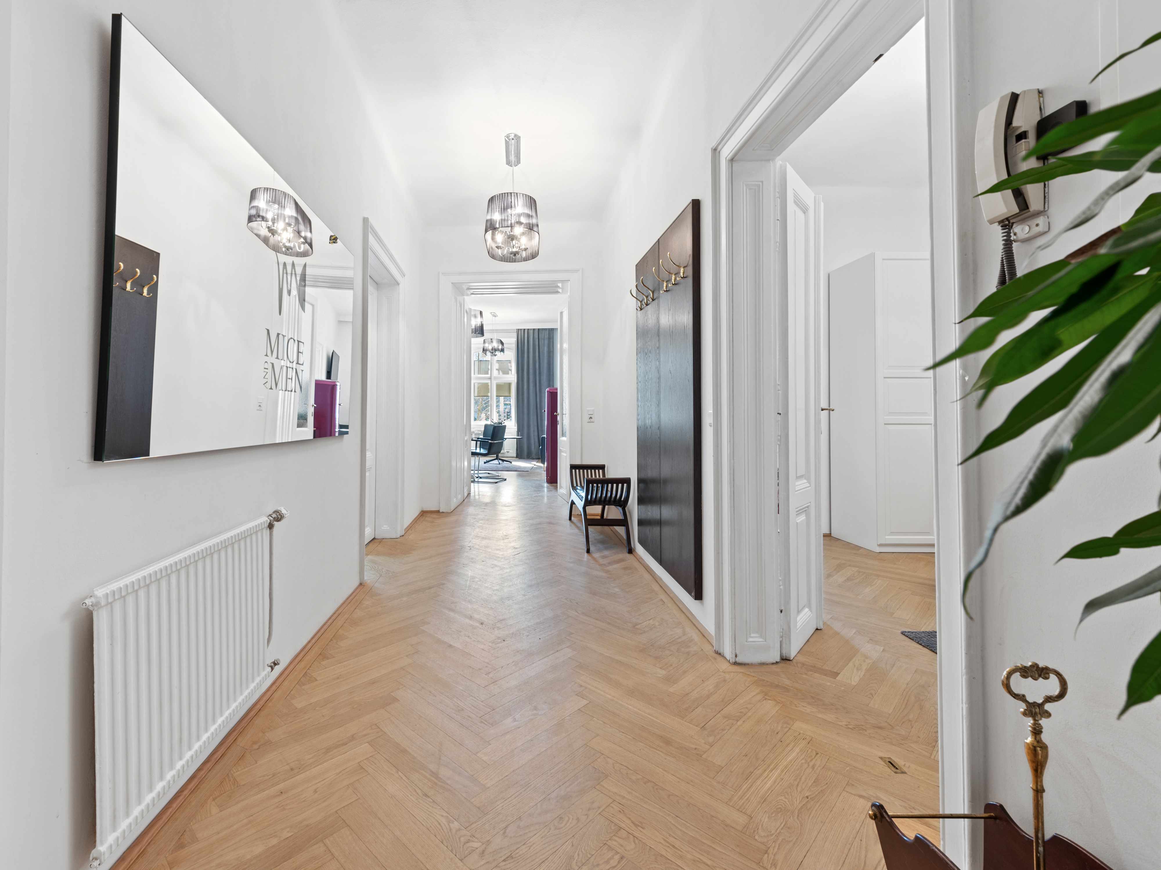 Apartment Three Bedrooms Two Bathrooms