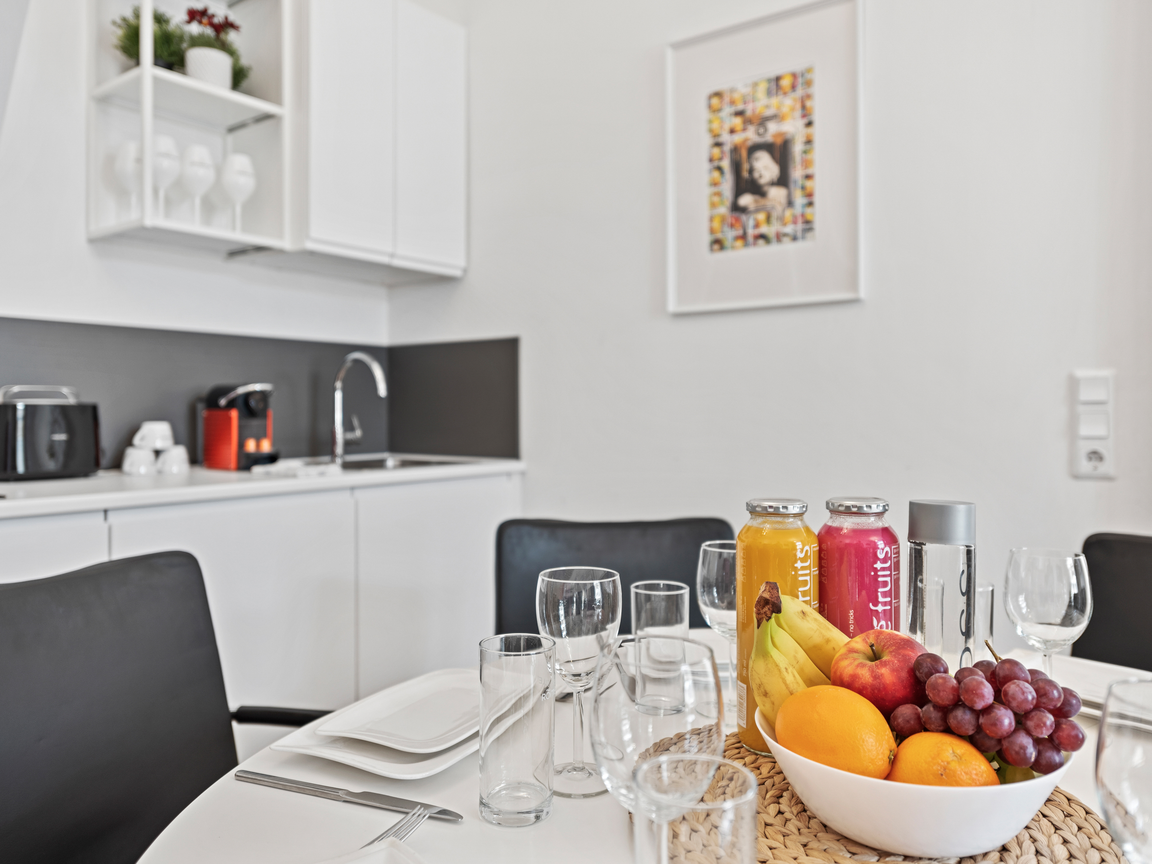 Apartment Three Bedrooms Two Bathrooms