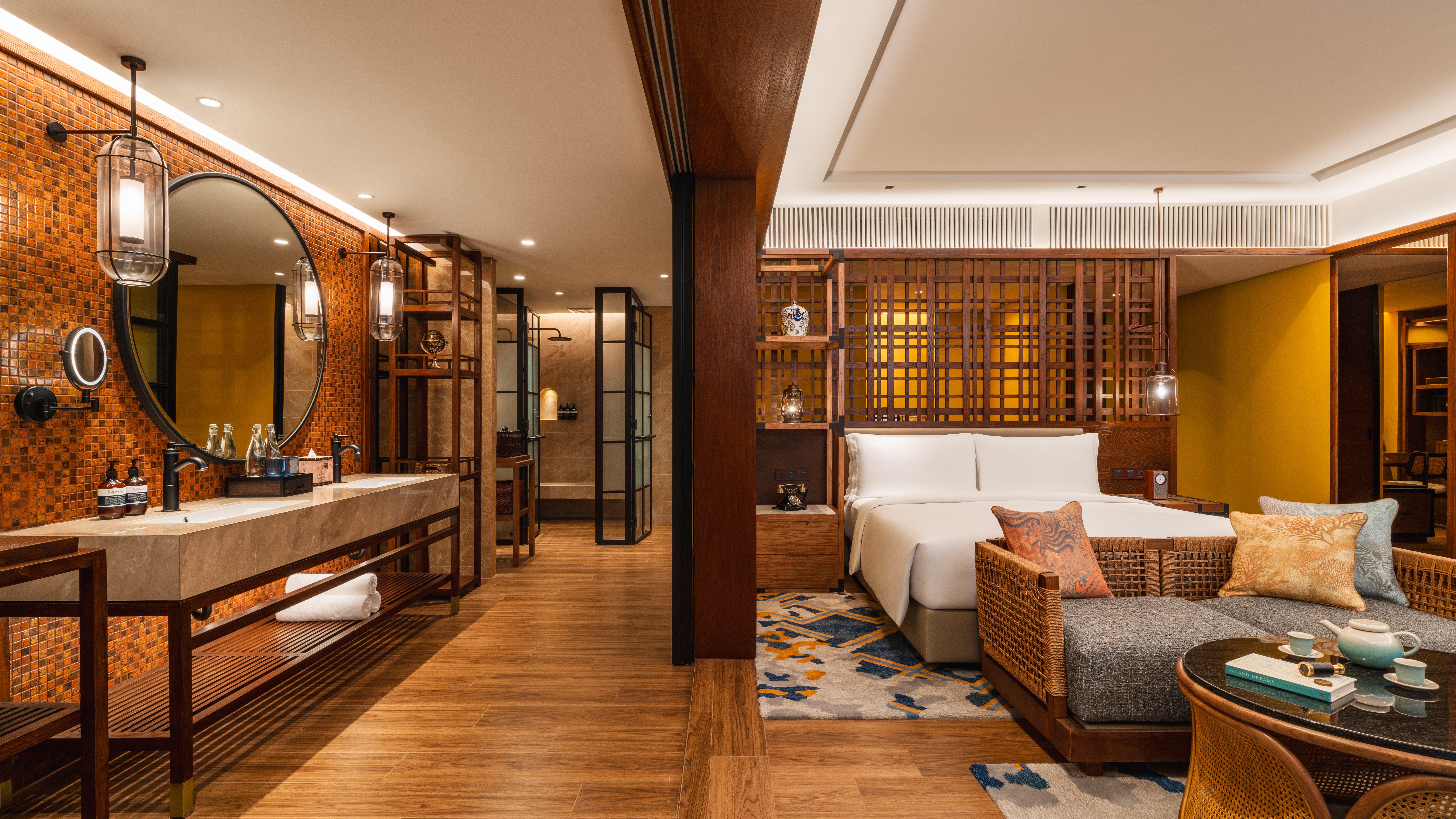 Suite Ocean View King Bed