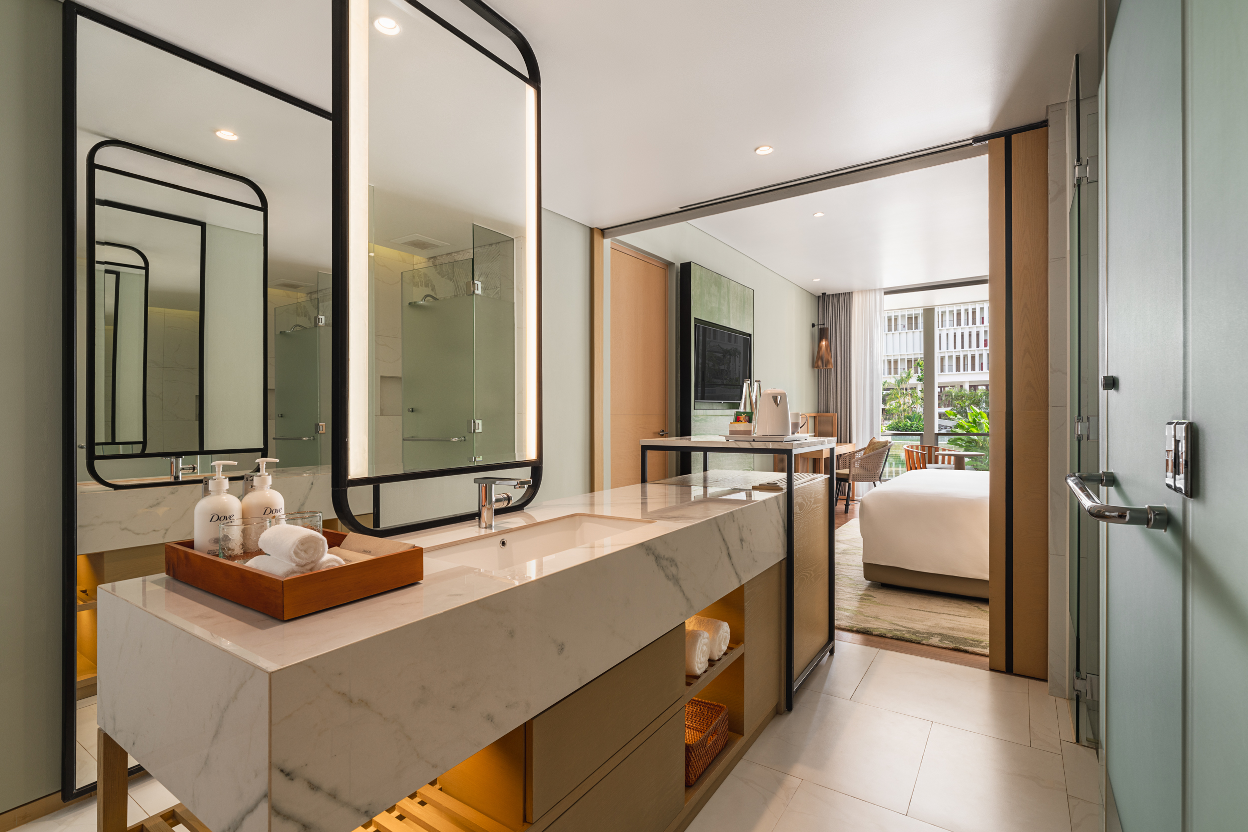 Double Accessible King Size Bed