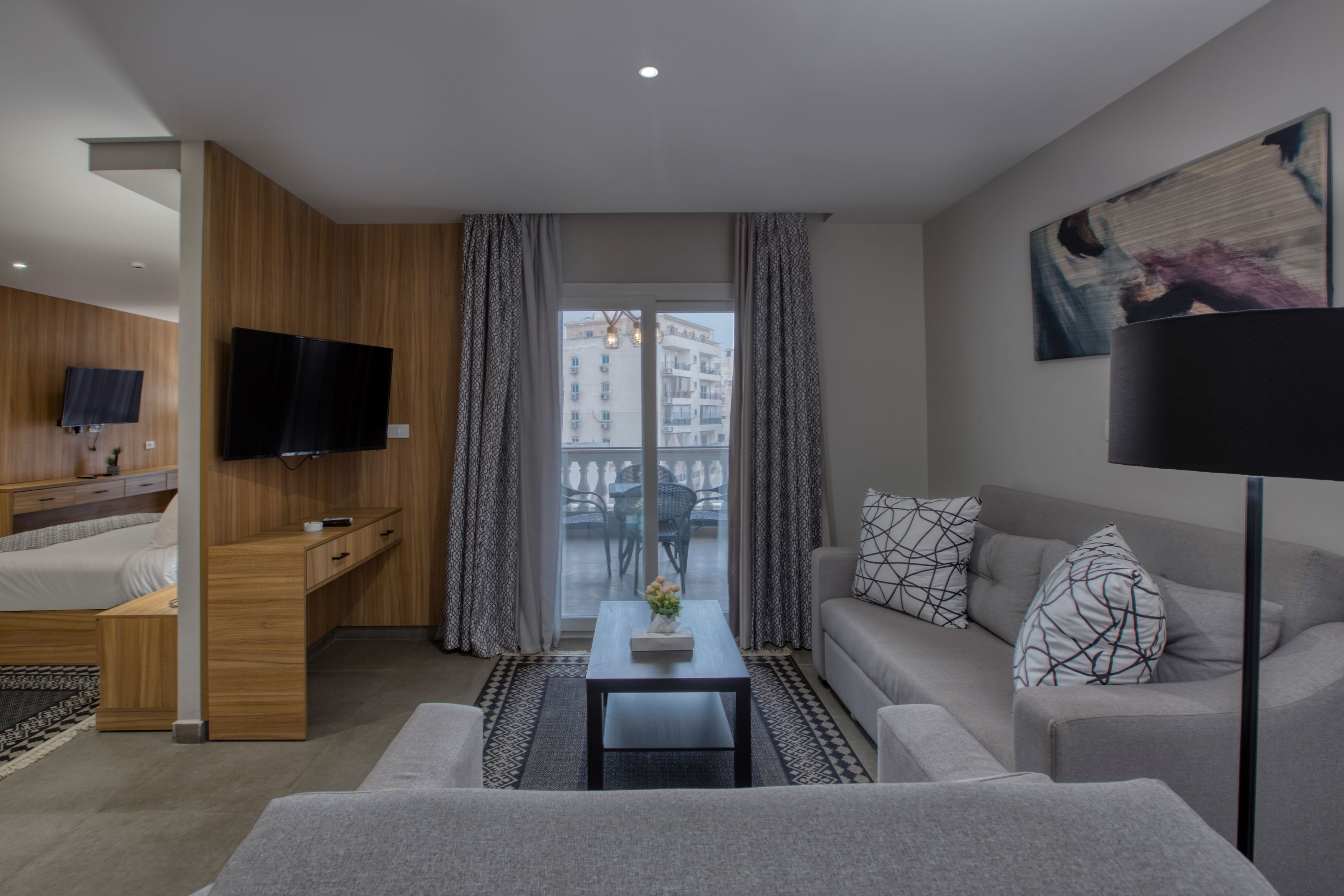 Family Room Capacity 5