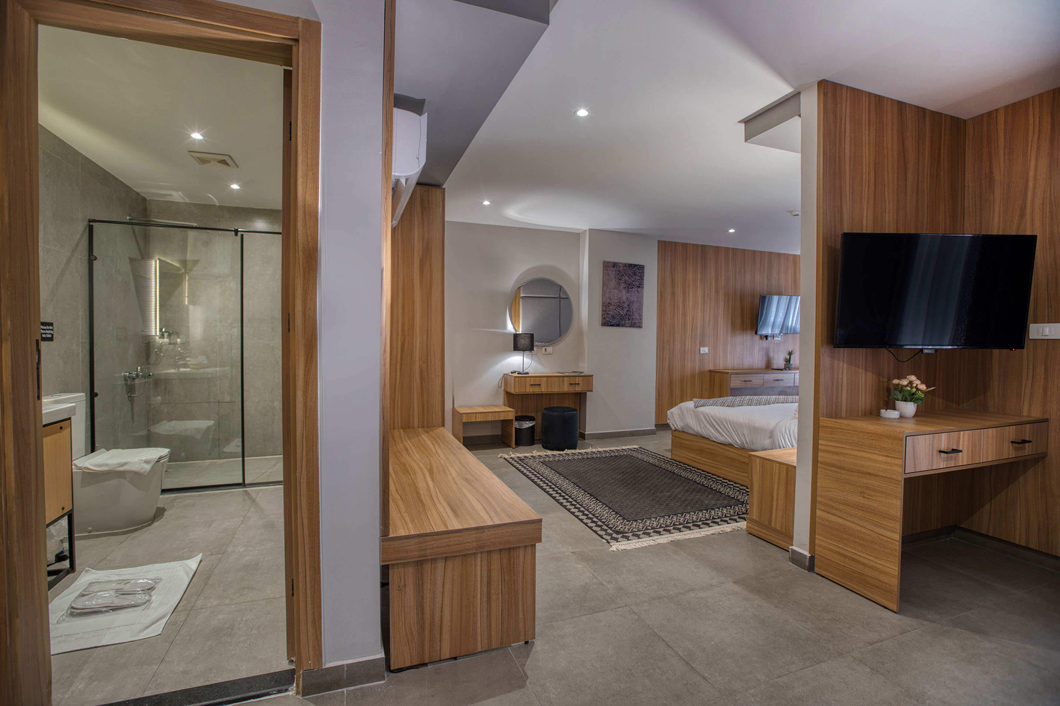 Family Room Capacity 7