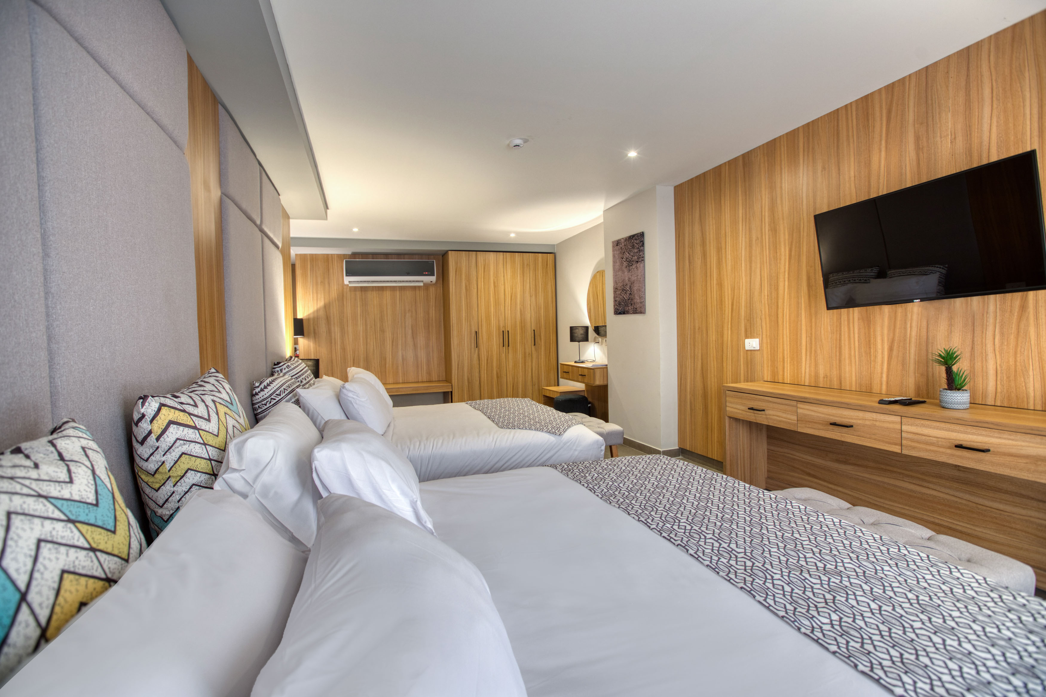 Family Room Capacity 3