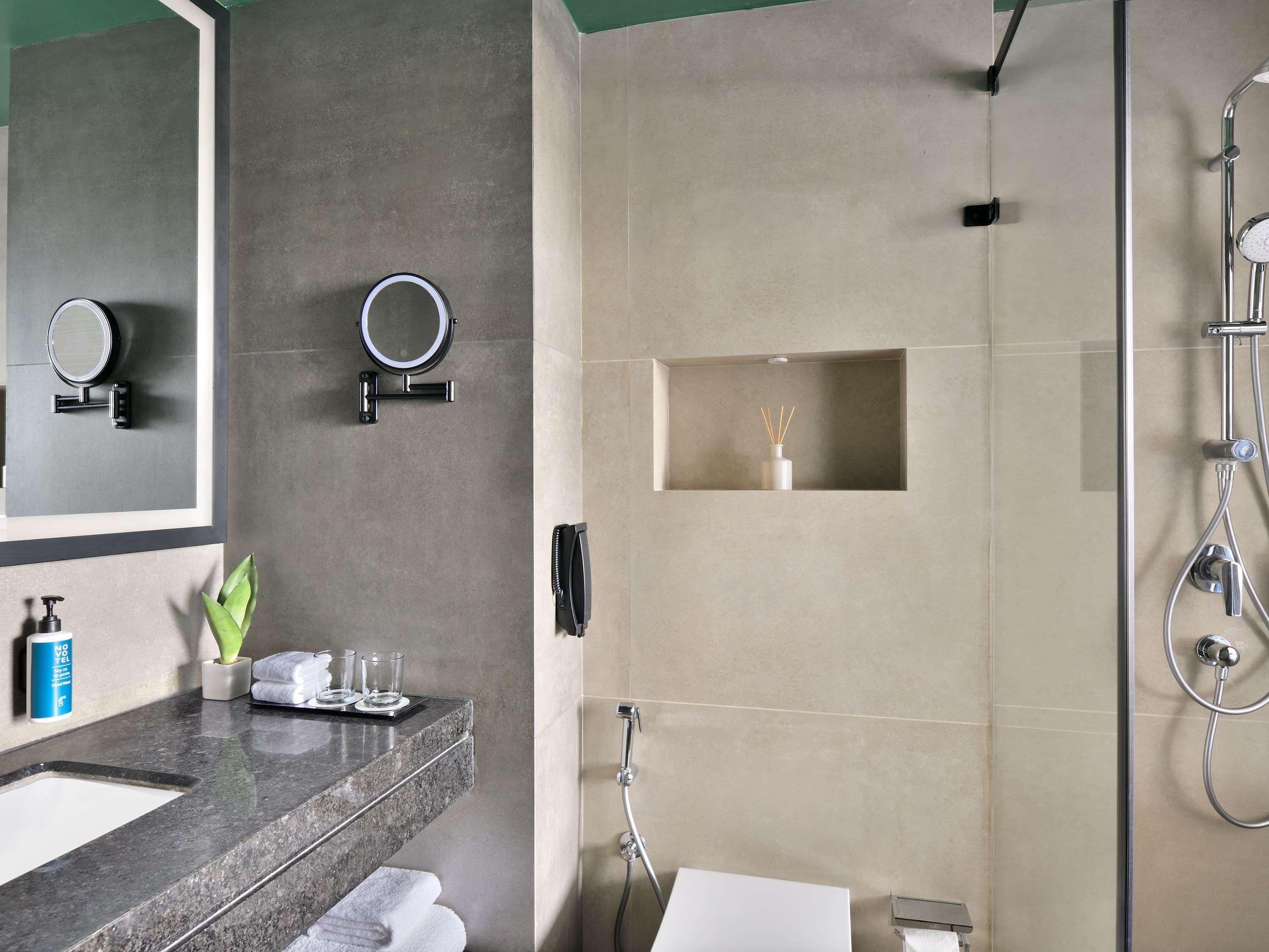 Twin Superior with Views