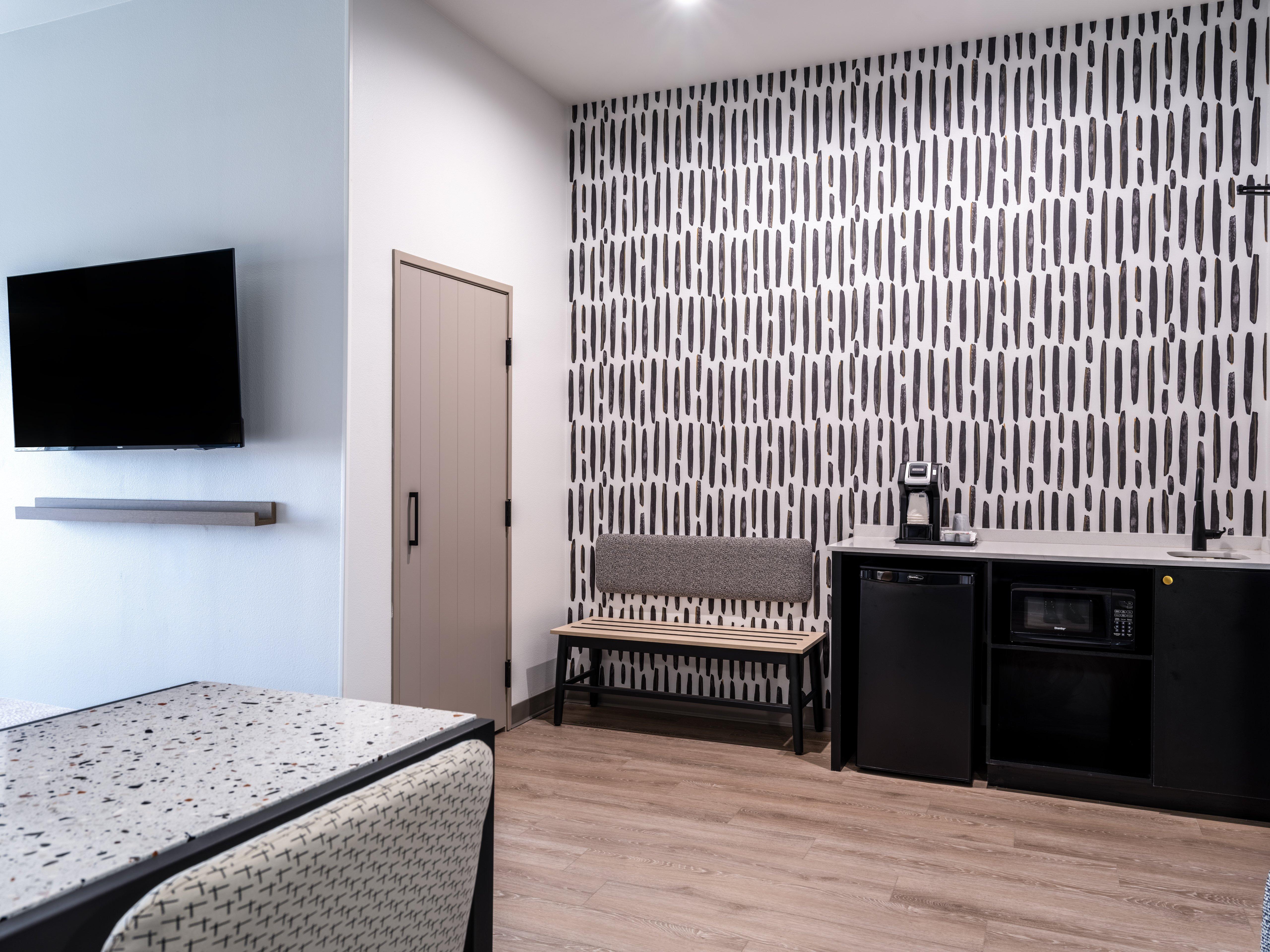 Studio Two Queen Beds