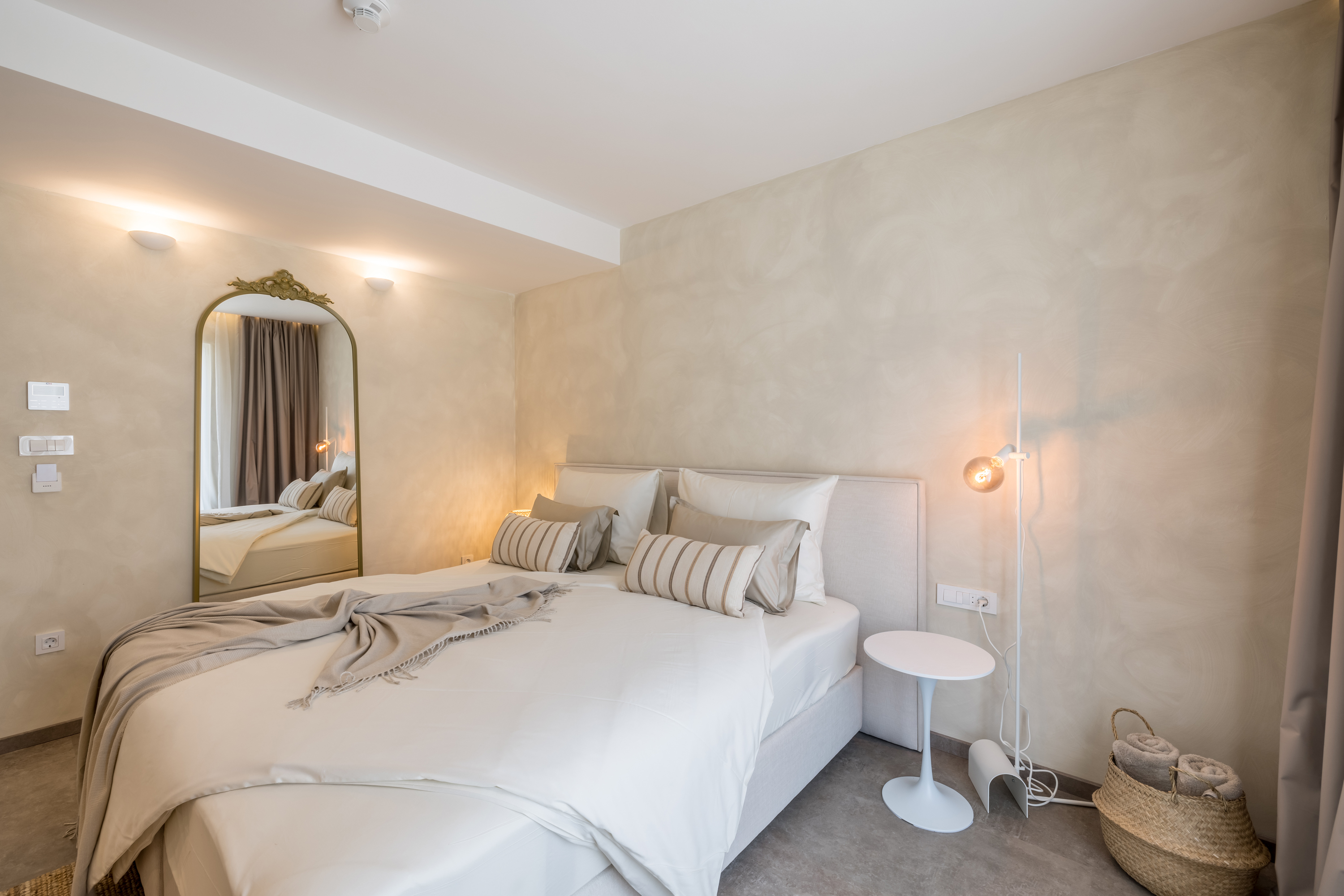 Double or Twin Standard