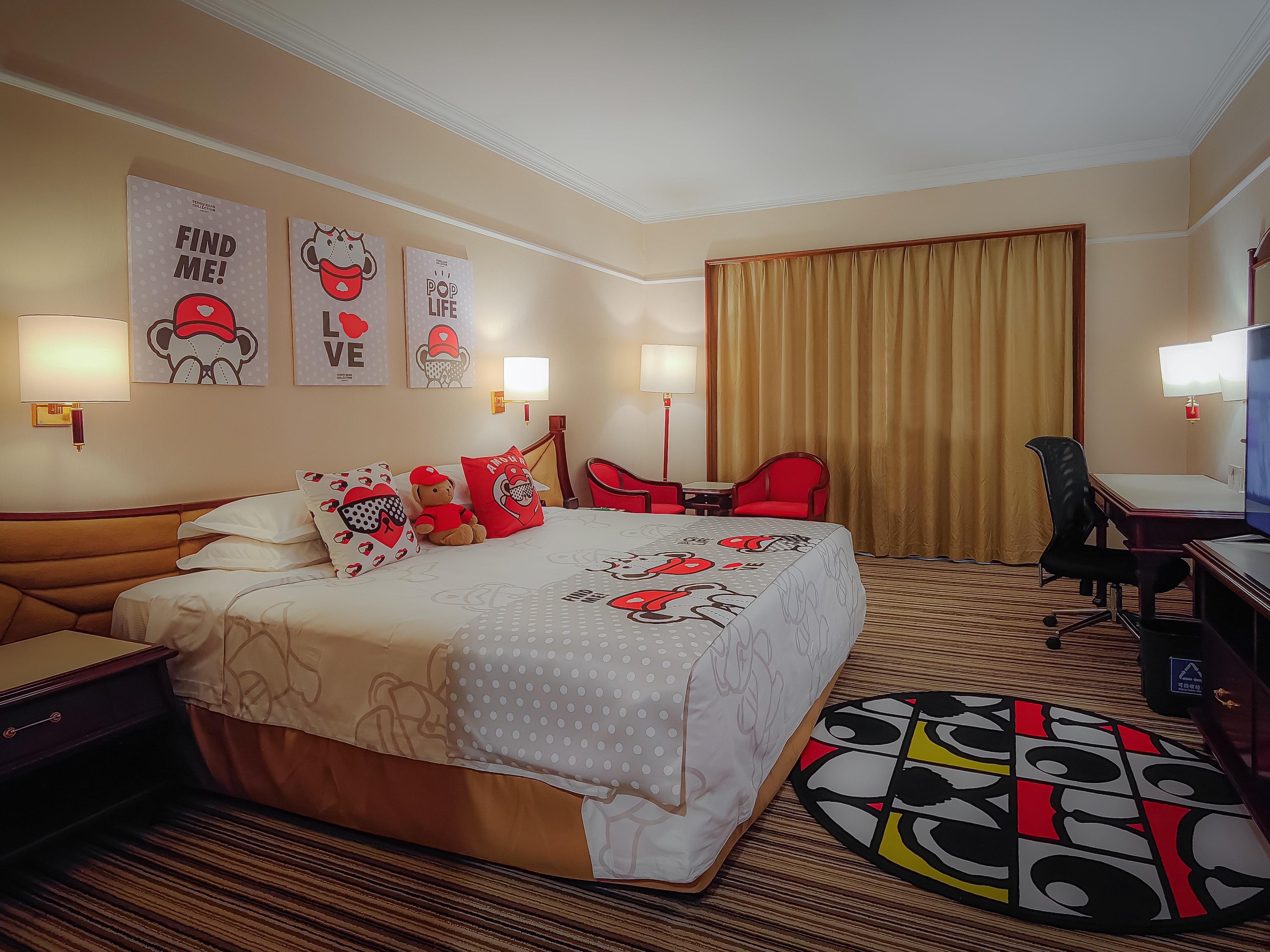 Double King Size Bed