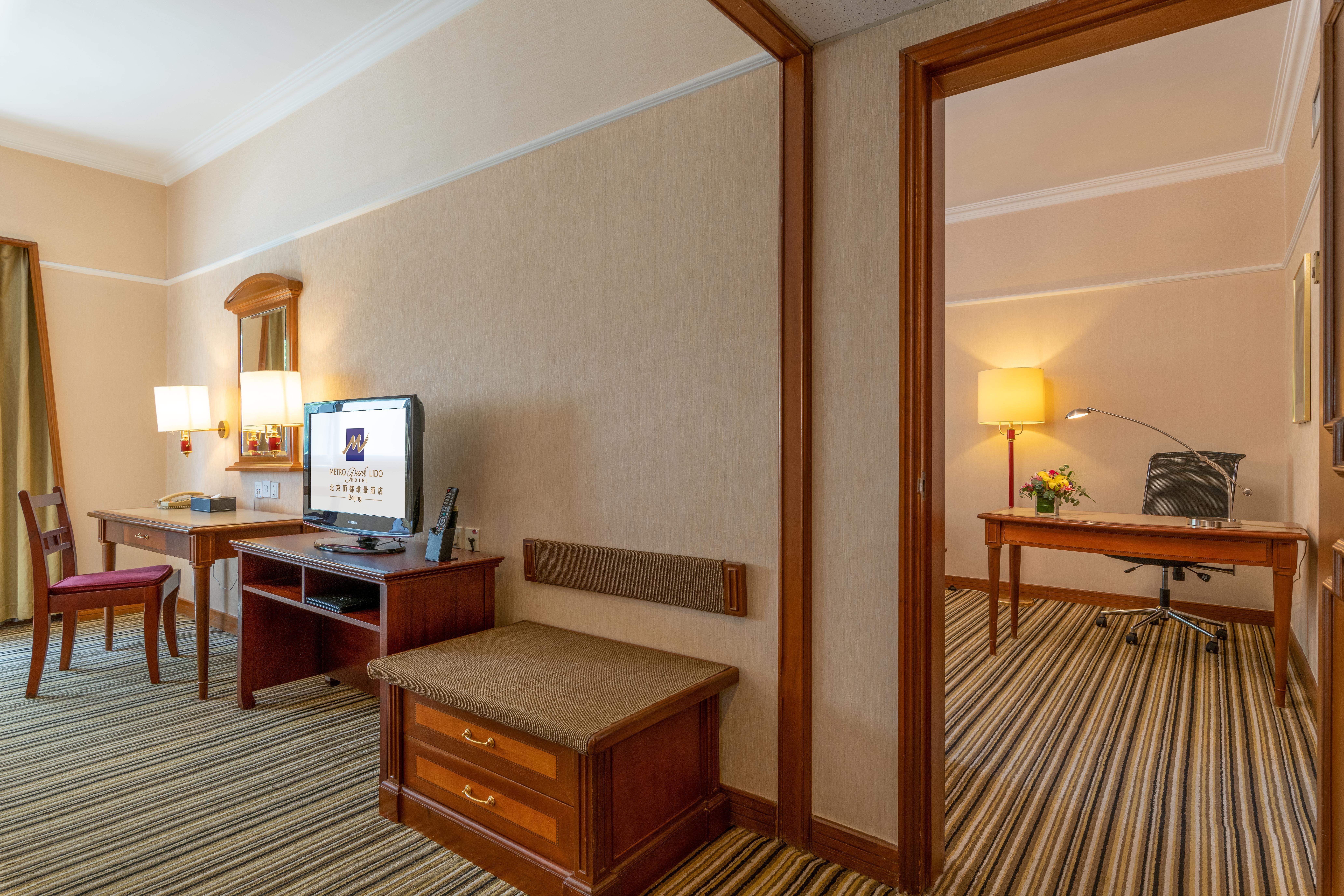 Suite King Bed One Bedroom 