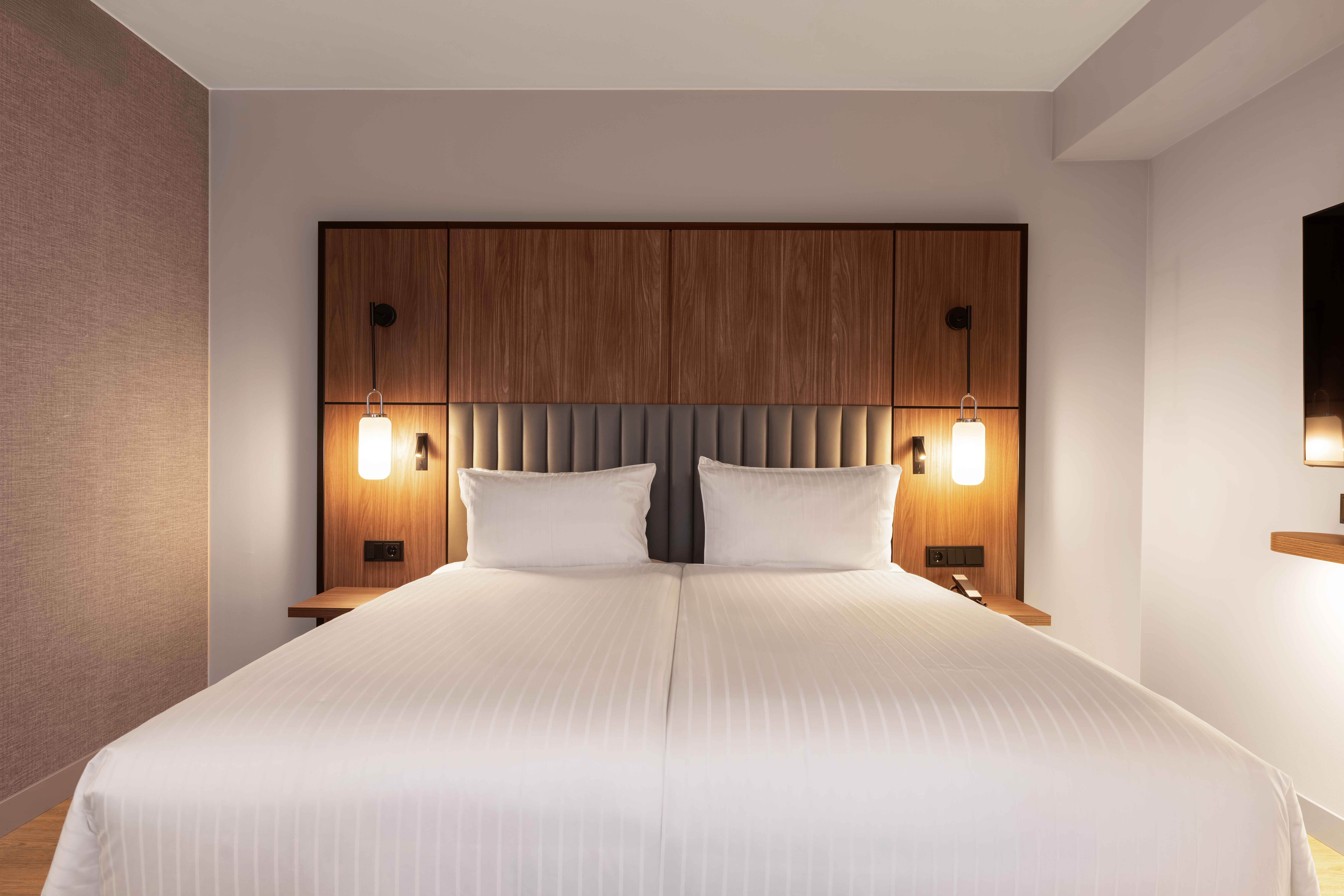 Junior Suite King Size Bed