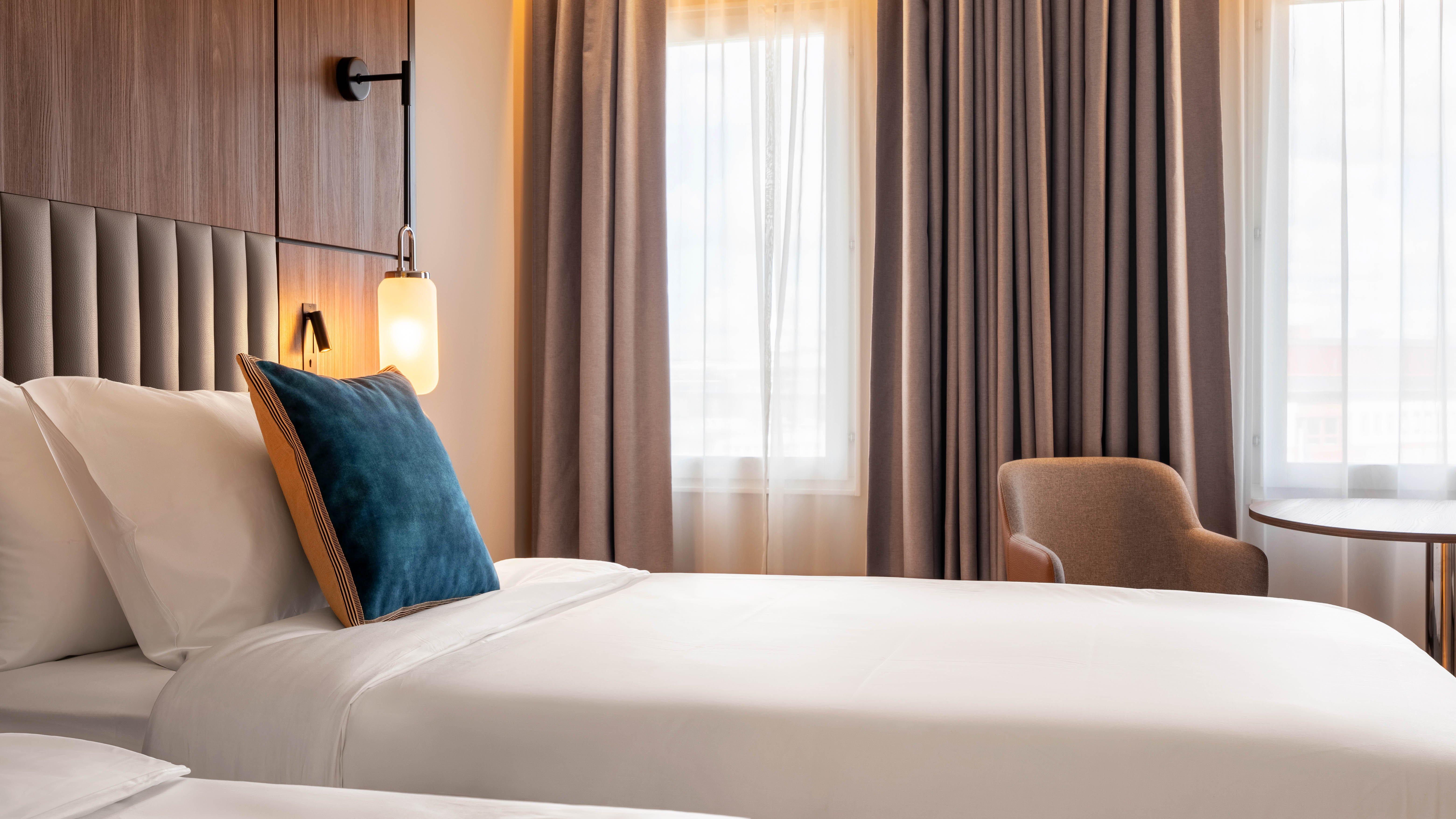 Double or Twin Standard