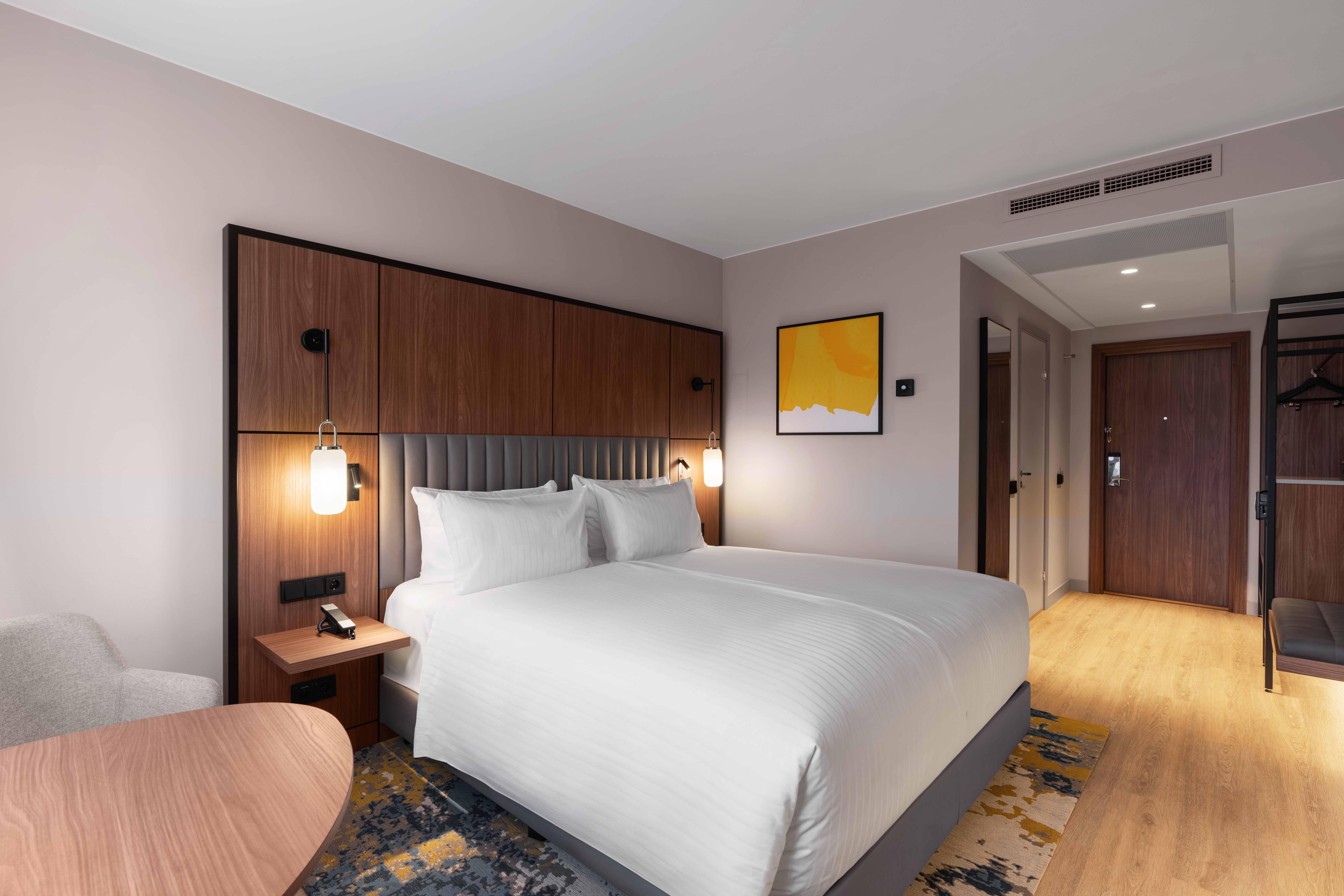 Double King Size Bed