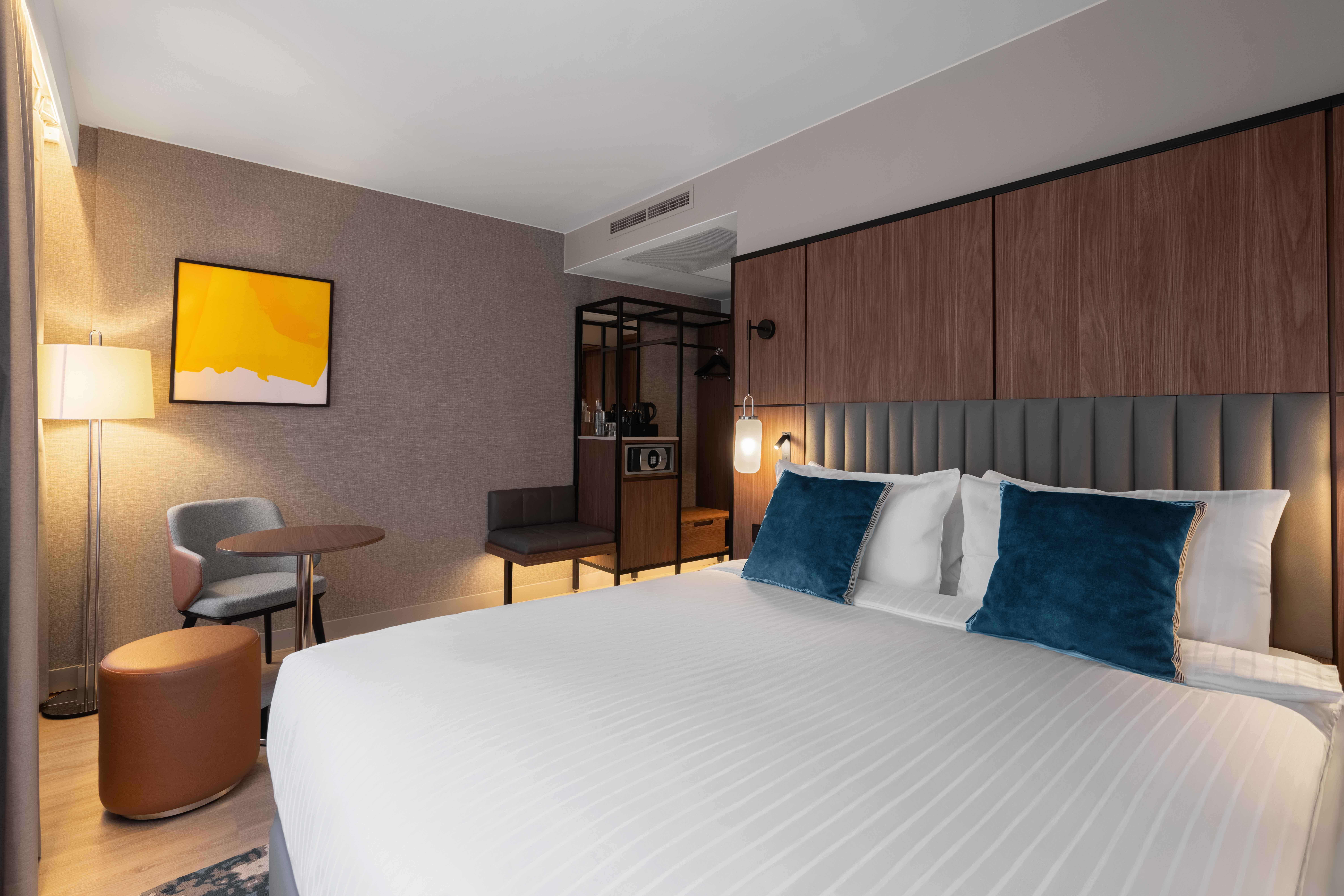 Double Queen Size Bed